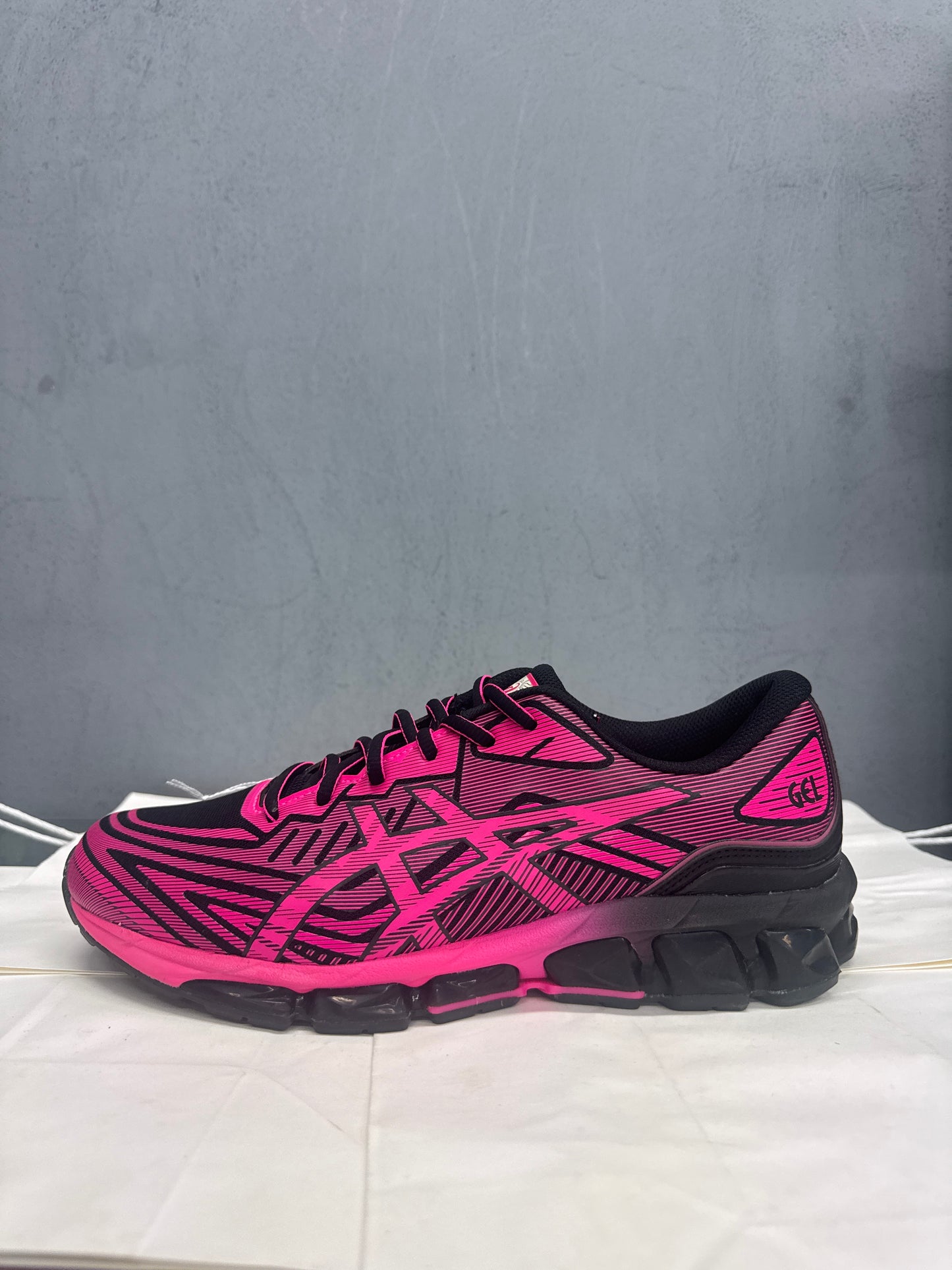 Used GEL-Quantum 360 VII Pink Black US Men's 11 - Women's 12.5