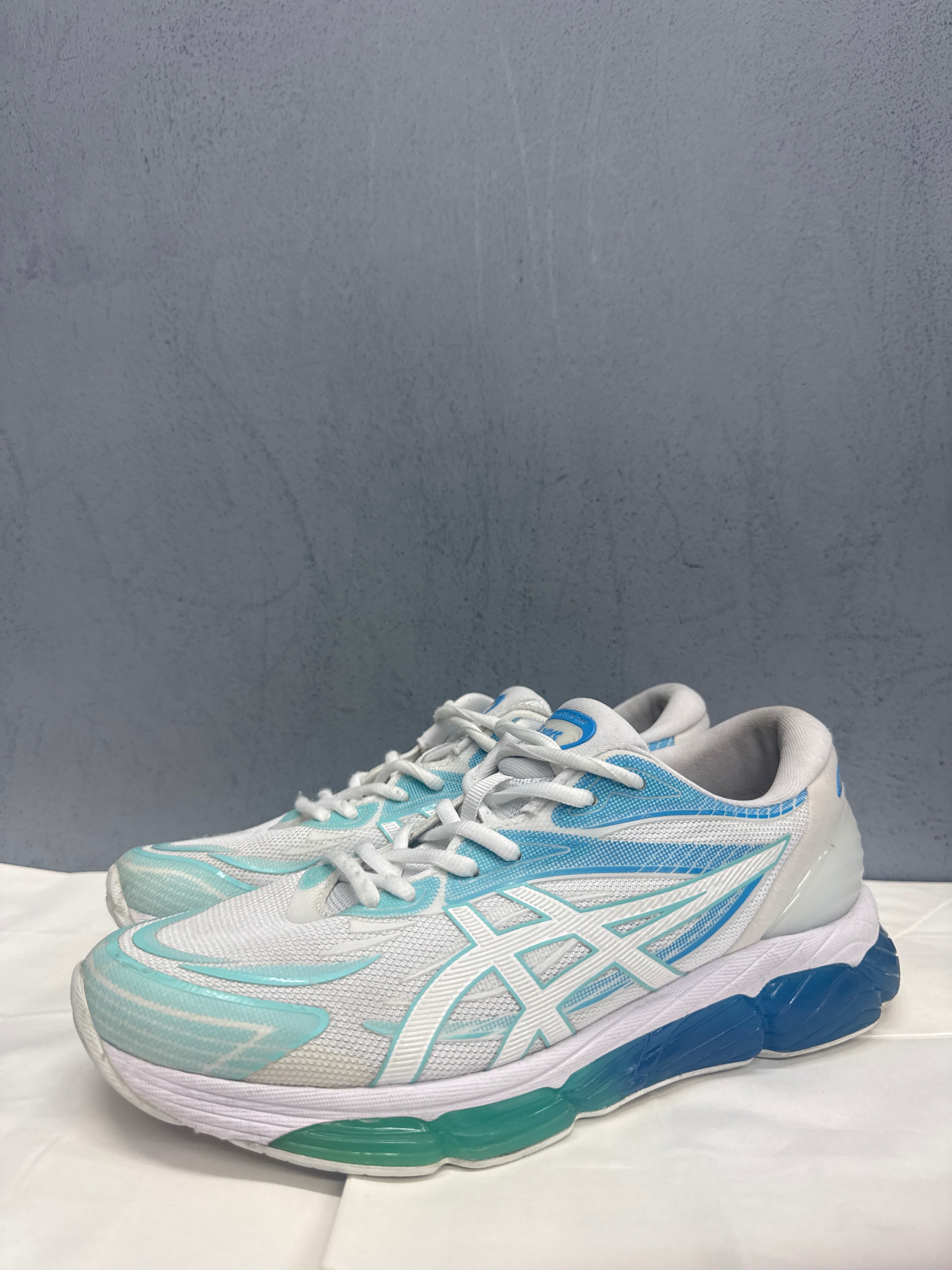 Used GEL-Quantum 360 VIII White Azul Blue