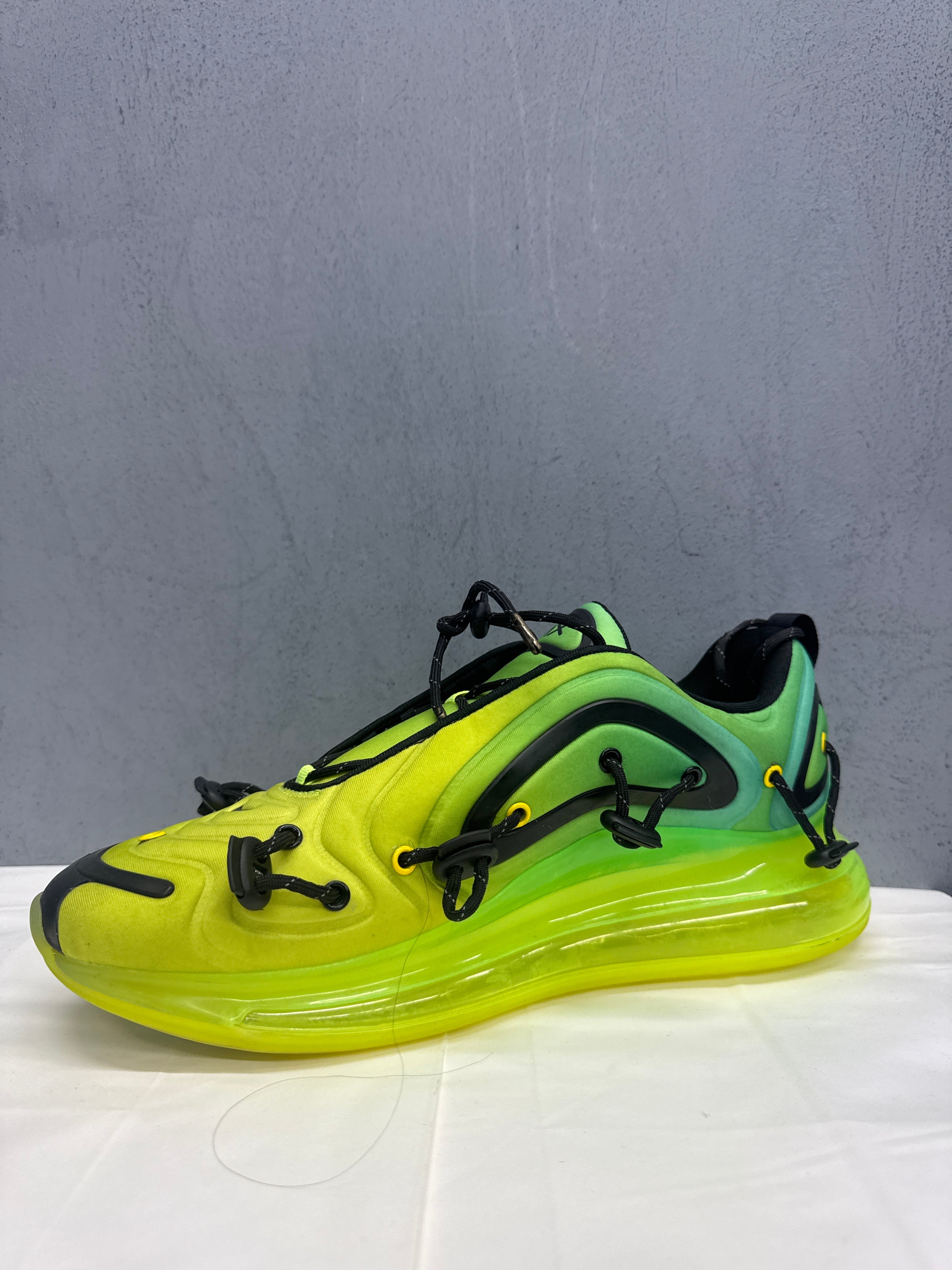 Used Air Max 720