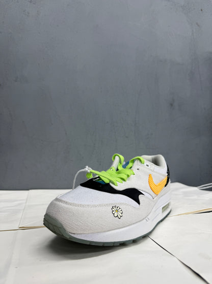 Used Air Max 1 Daisy US Men's 9.5 - Women's 11