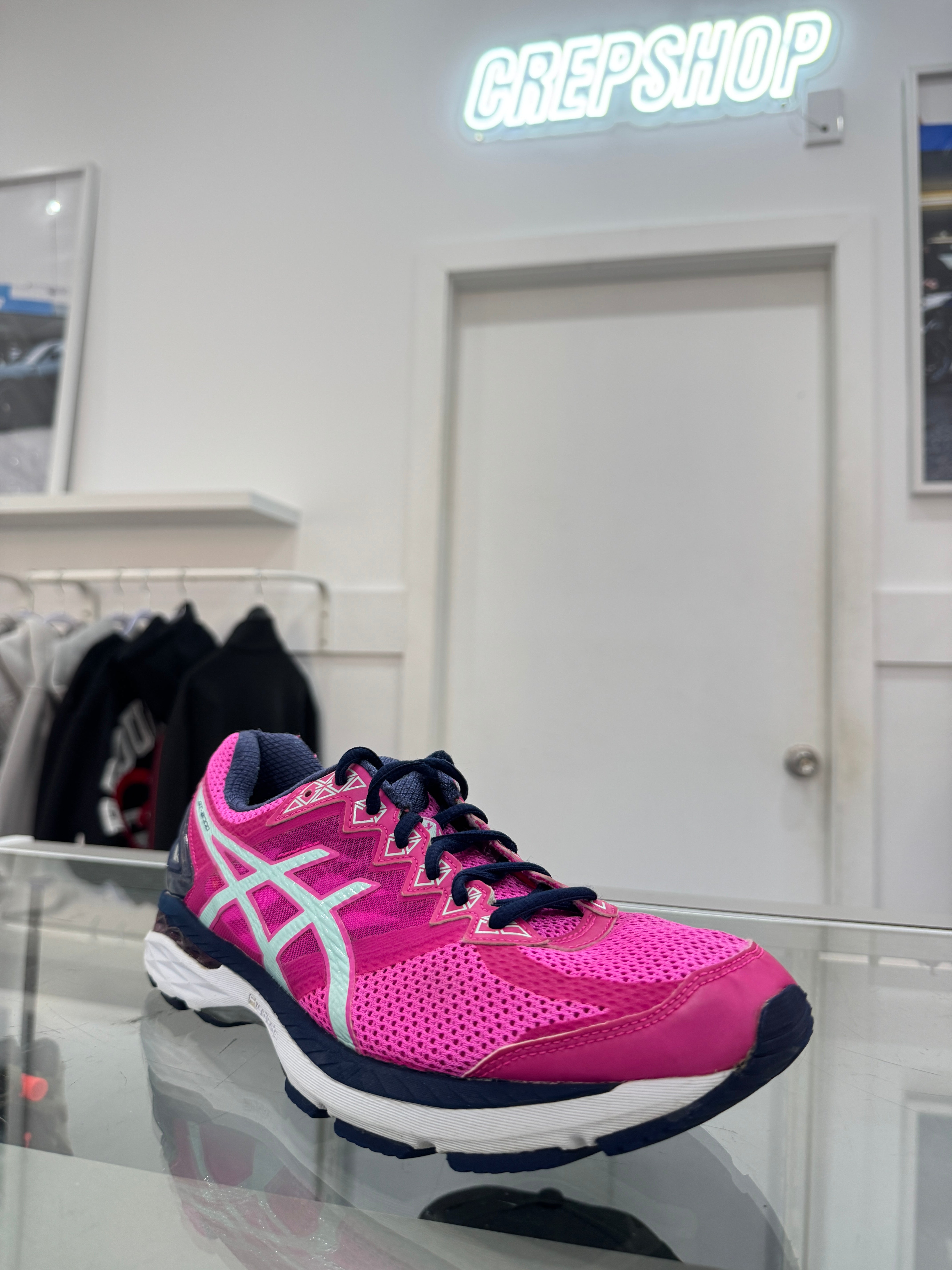 Used ASICS GT-2000 4 Pink Glo