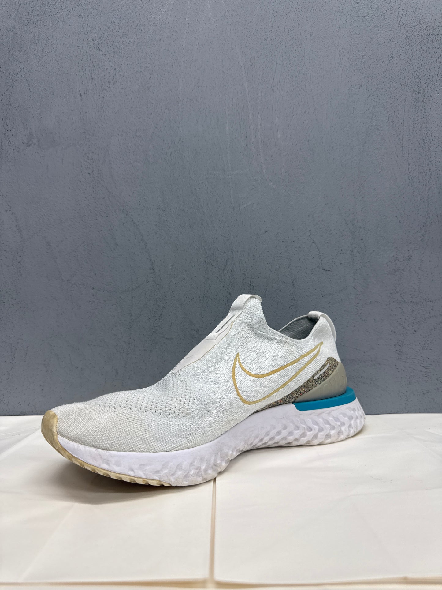 Used Phantom React FK1 White Blue US Men's 12 - Women's 13.5