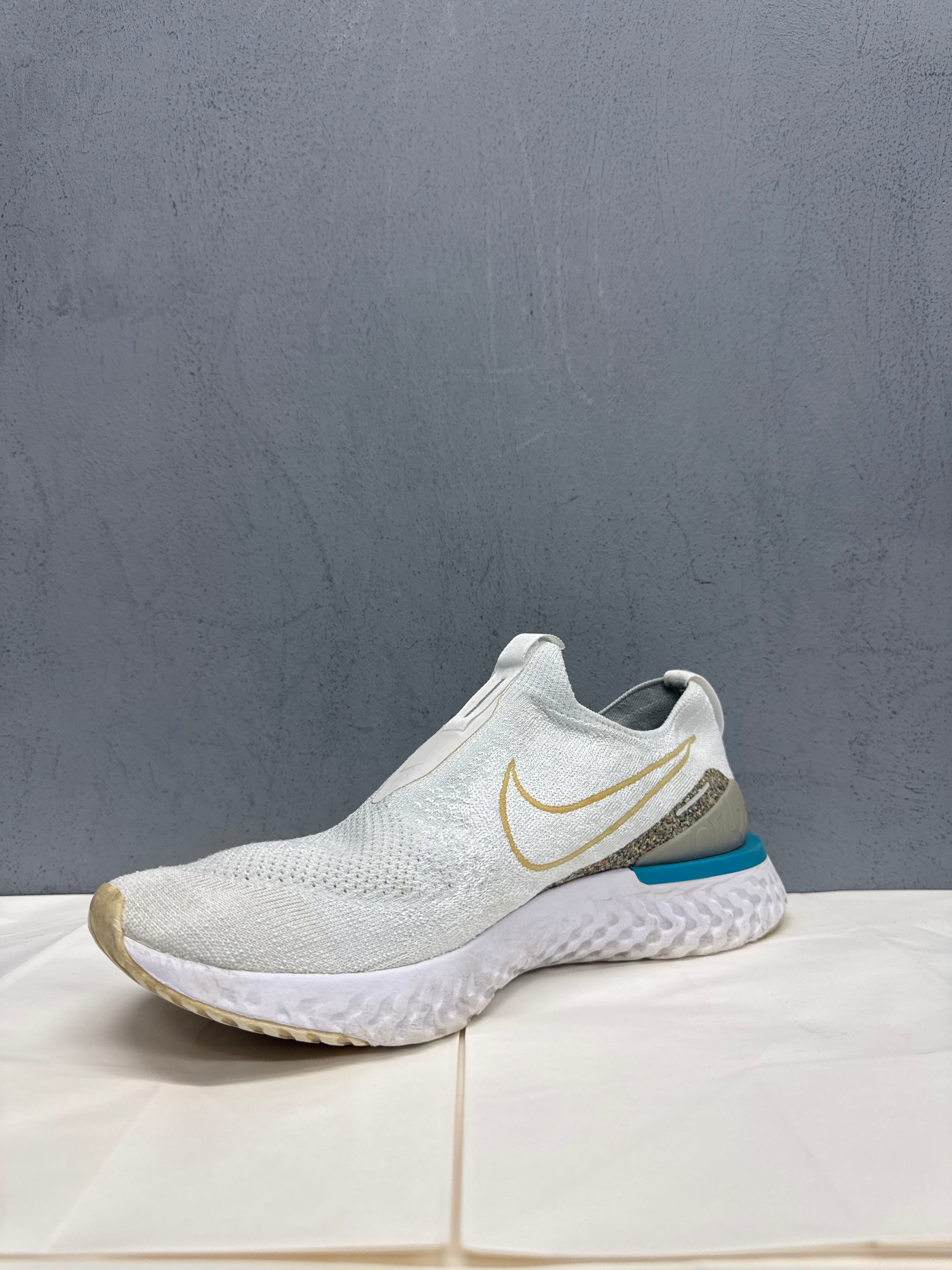 Used Phantom React FK1 White Blue