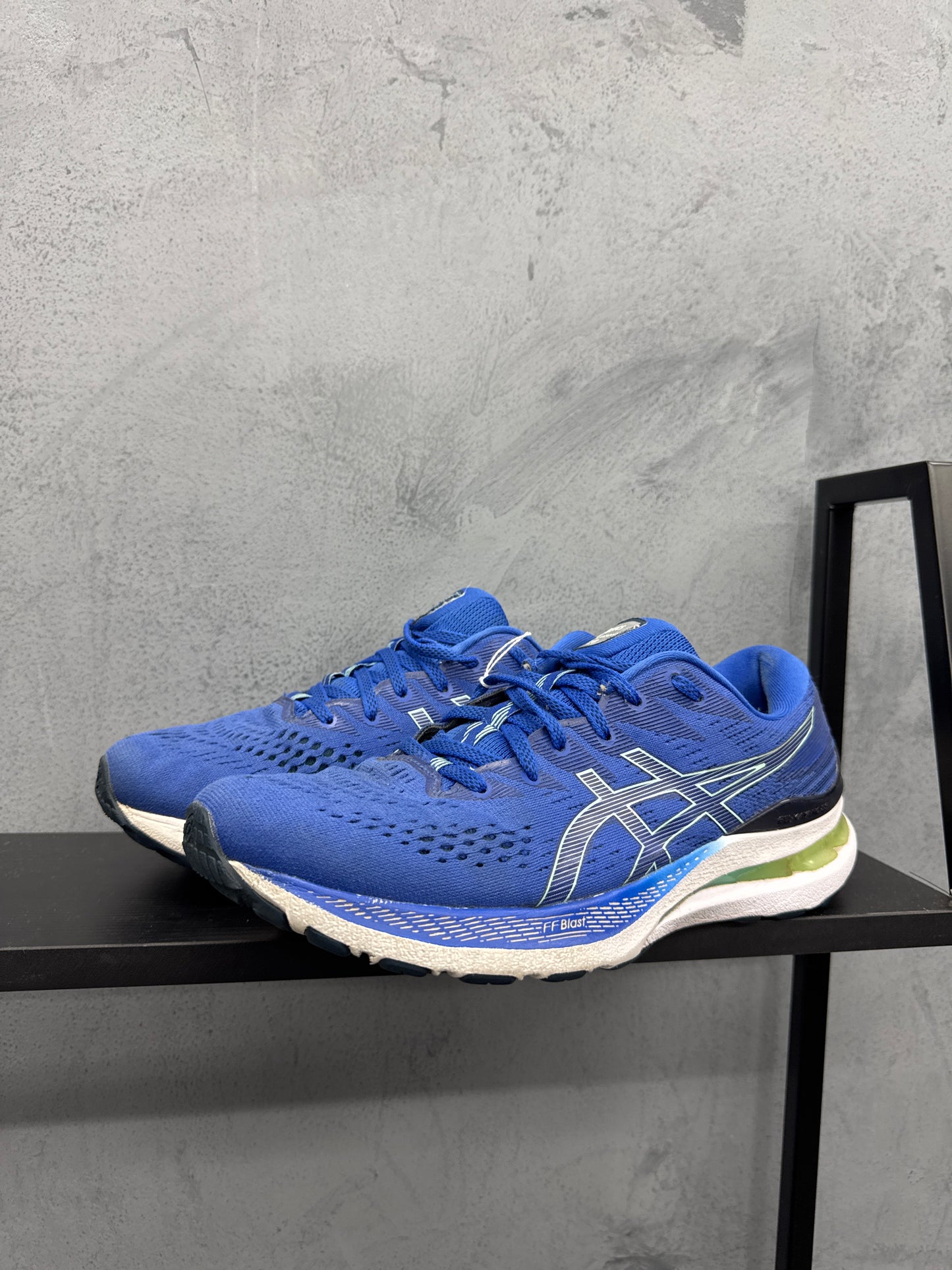 Used GEL-Kayano 28 Blue White Women's US Women's 10 - Men's 8.5