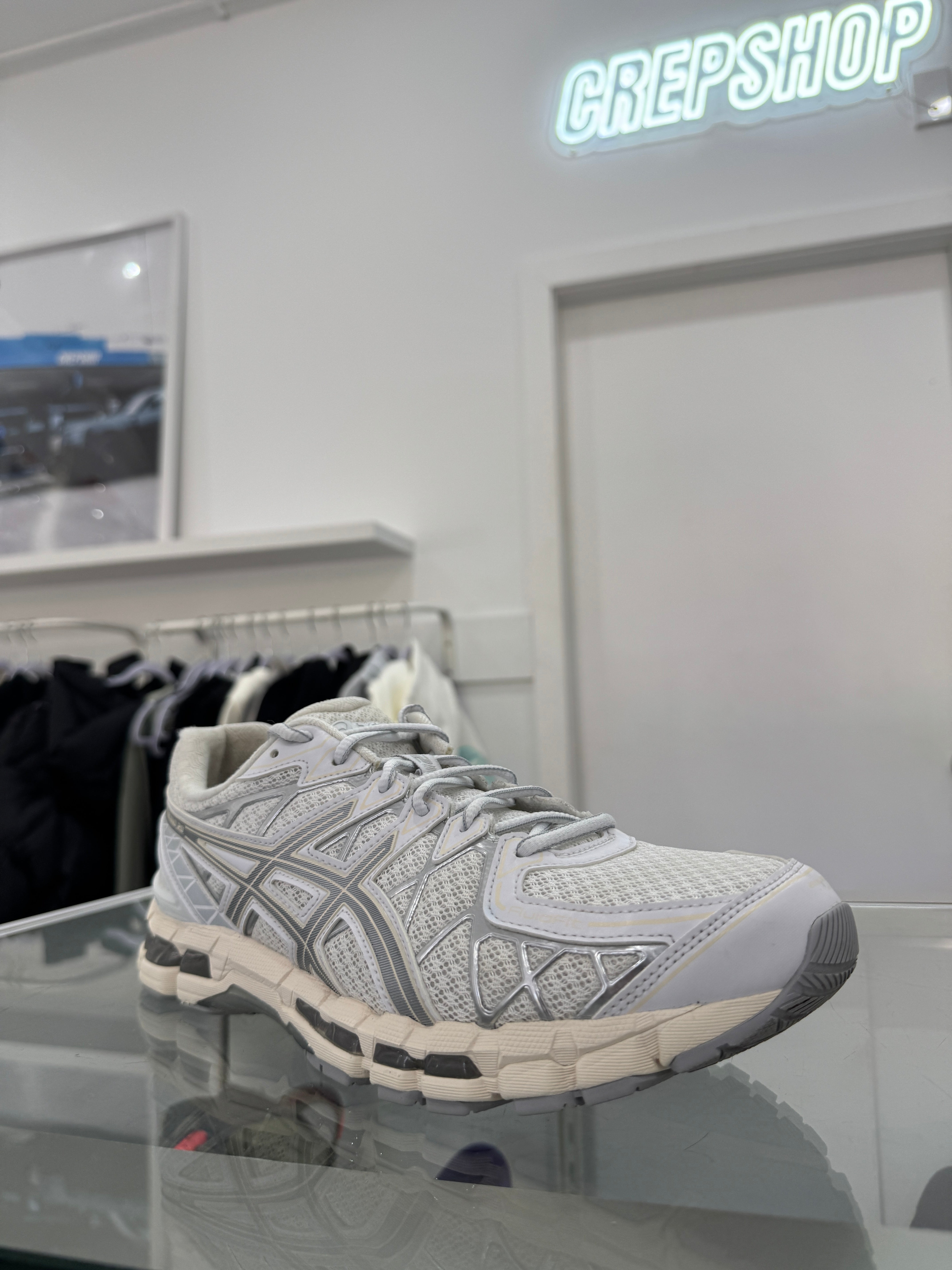 Used ASICS Gel-Kayano 20 White Pure Siler