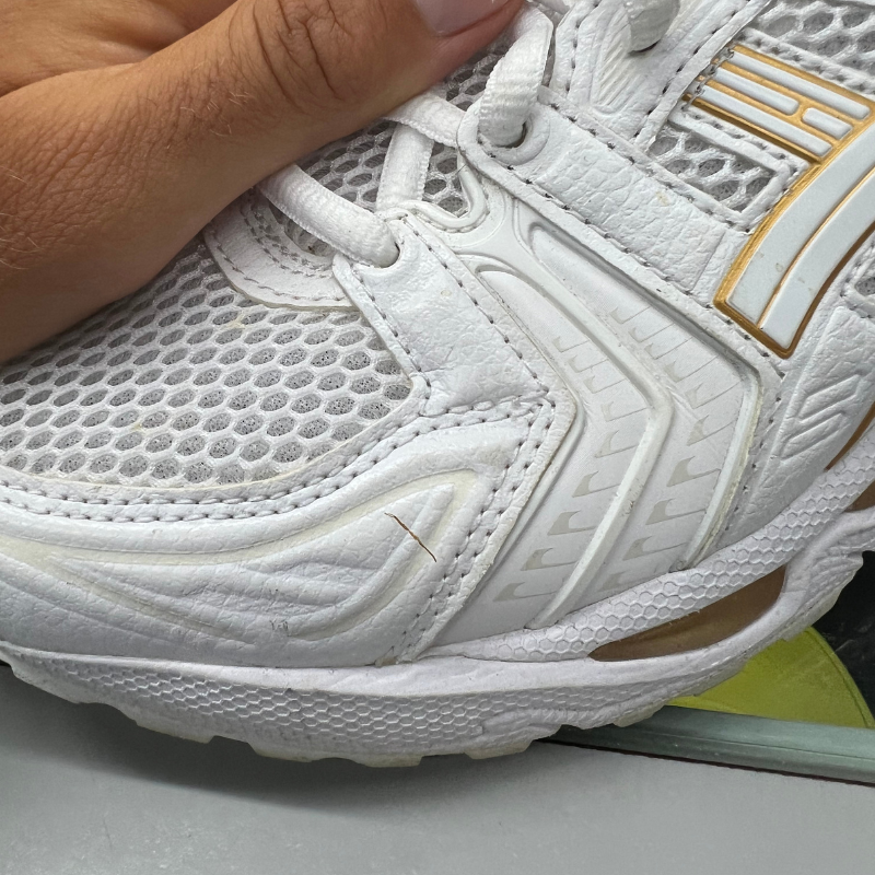 Used GEL-Kayano 14 White Gold Women's US10 10