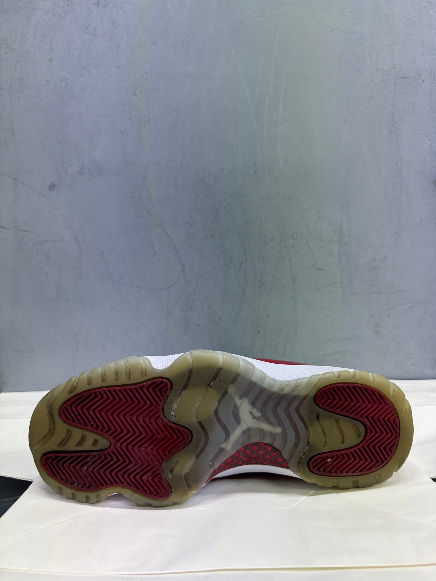 Used Jordan 11 Retro Cherry 2022 US Men's 8 - Women's 9.5