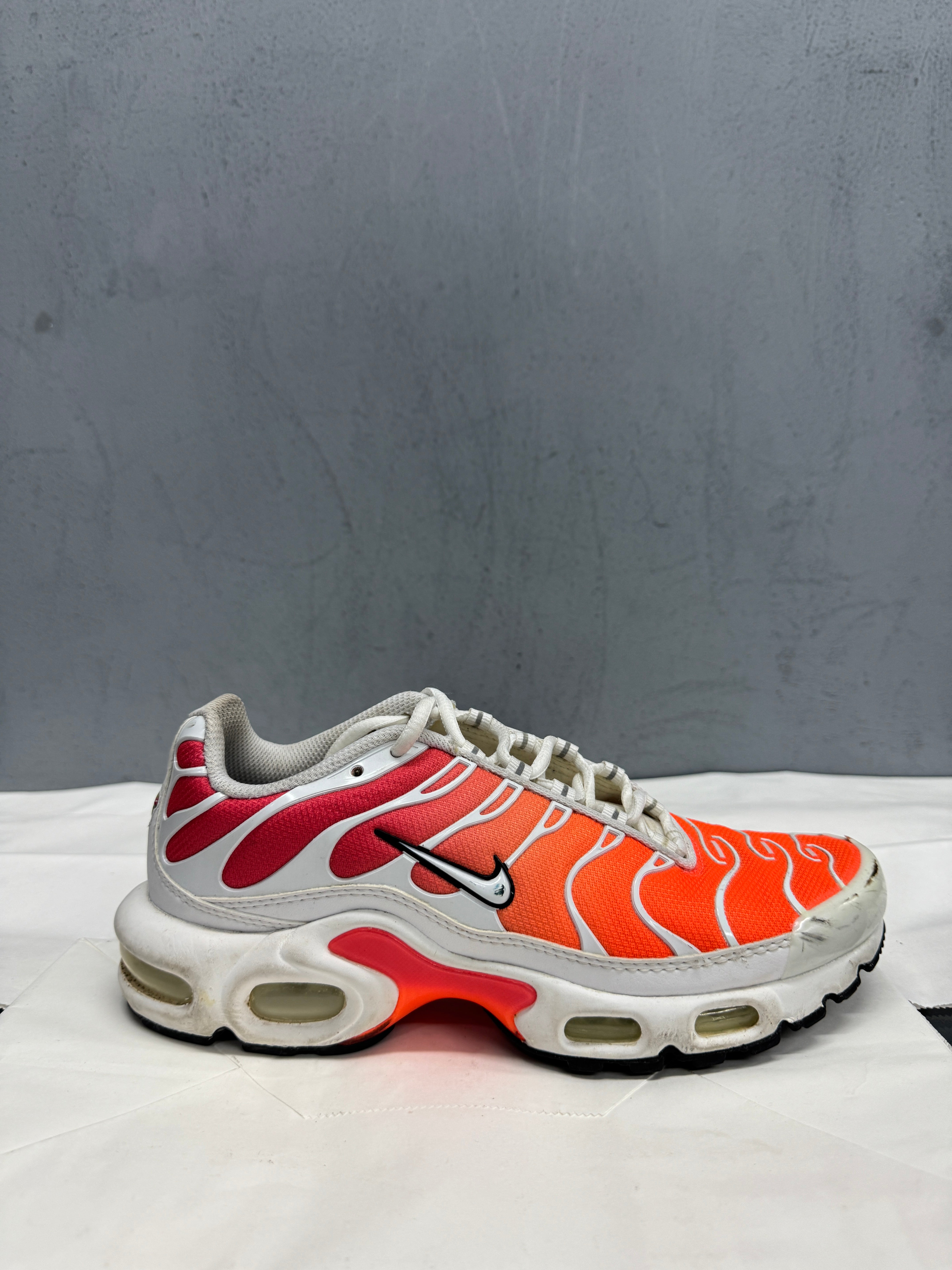 Used Nike Air Max Plus TN 'White Sunrise'
