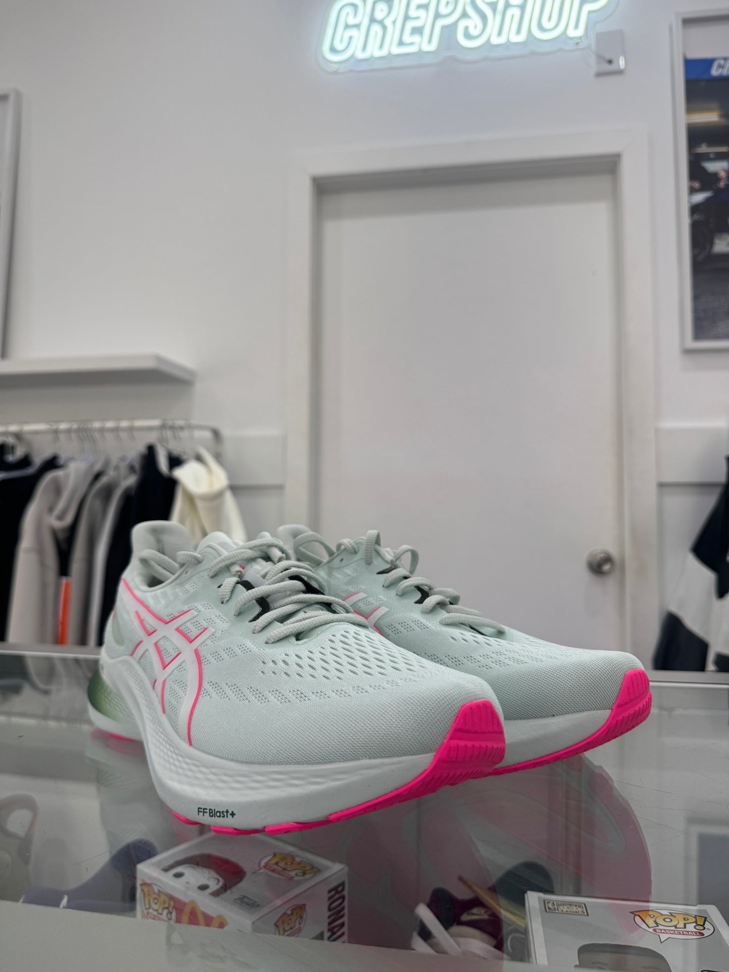 Used ASICS GT-2000 12 Mint Green Pink