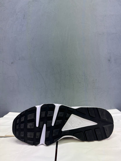 Used Air Huarache Hyper Grape 2022 US Men's 10 - Women's 11.5