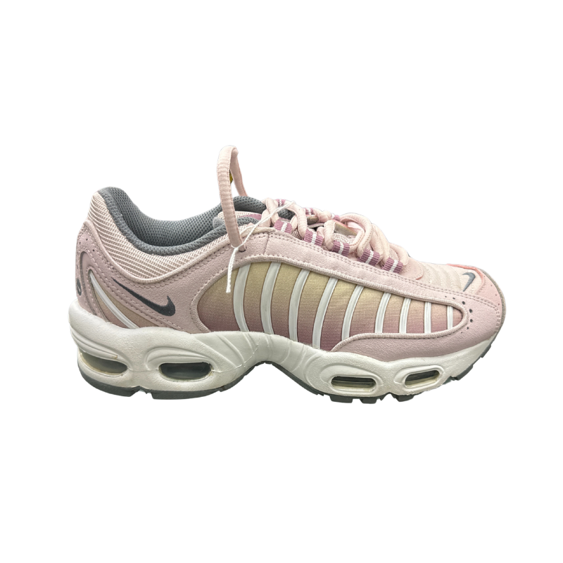 Used Nike Tailwind 4 'Barely Rose' 7