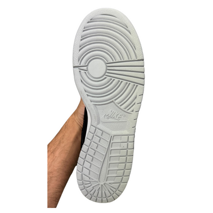 Used Nike SB Dunk Low Bearbrick Medicom 10.5