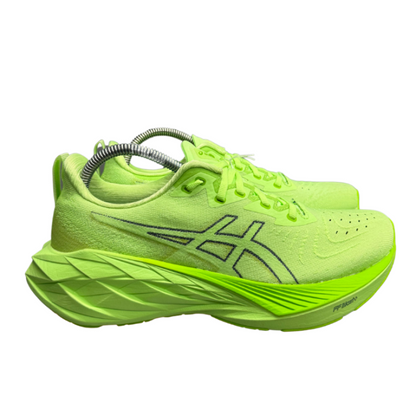 Used ASICS NOVABLASTS 'LIME GREEN' 7