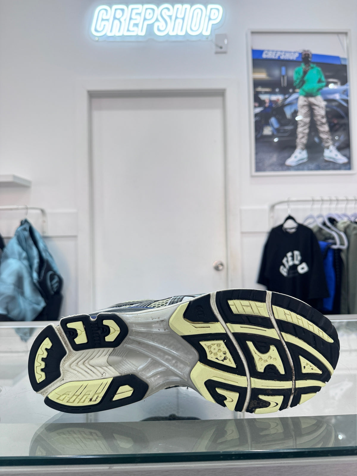 Used ASICS GEL-Kayano 14 Soft Yellow Blue