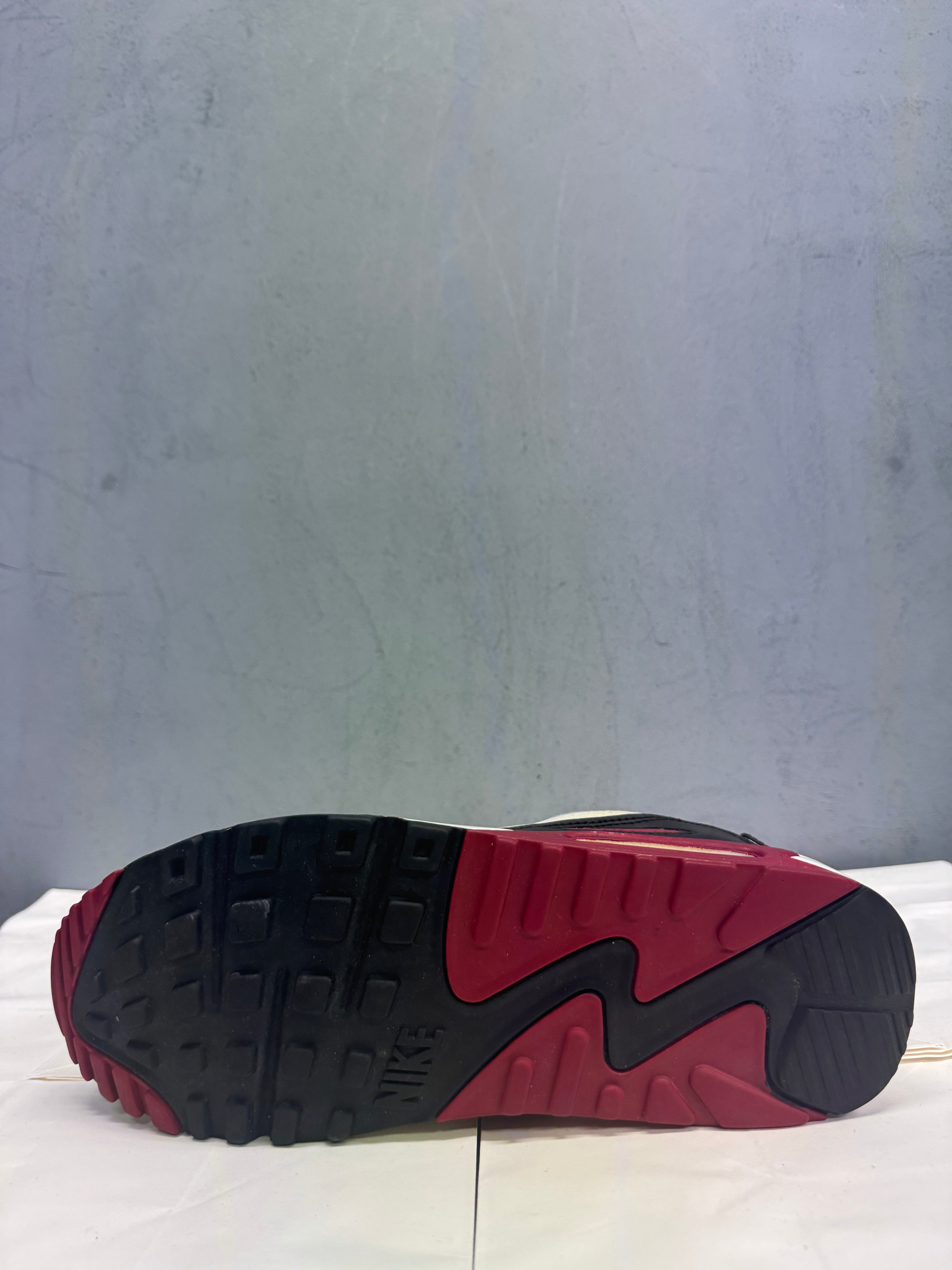 Used Air Max 90 Recraft New Maroon