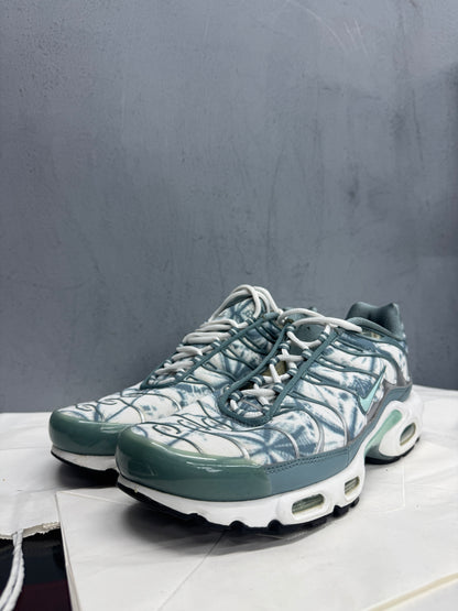 Used TN Palm Trees US Men's 8 - Women's 9.5