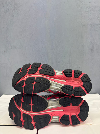 Used GEL-Nimbus 15 Coral US Women's 11 - Men's 9.5