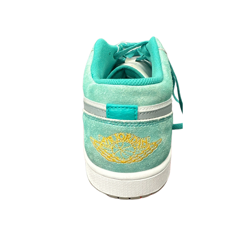 Used Jordan 1 Low SE New Emeralds 9.5