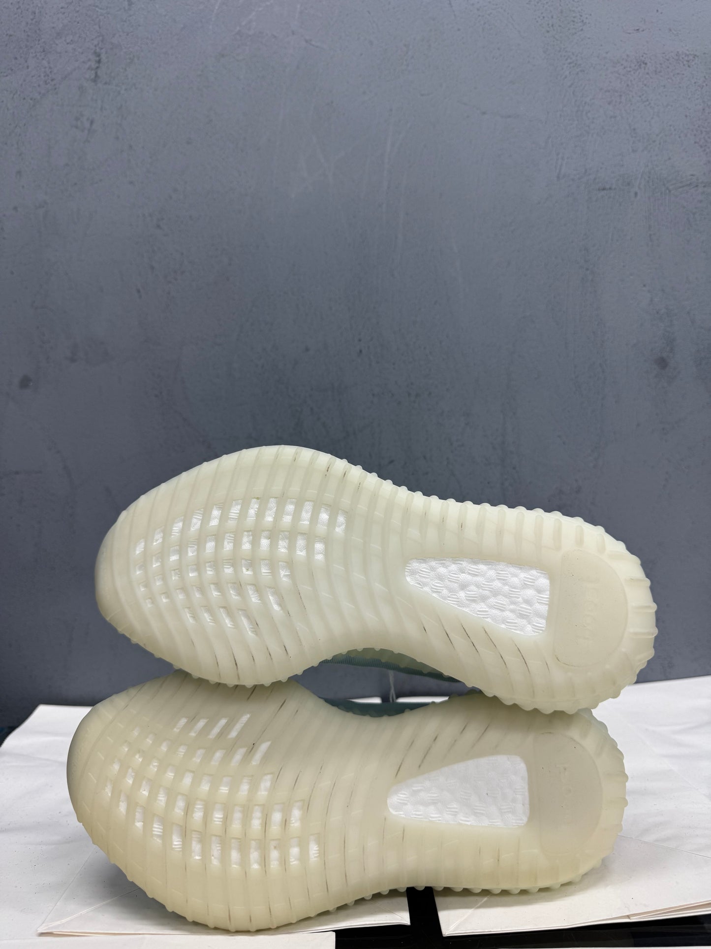 Used Yeezy Boost 350 V2 Mono Ice Multiple Sizes