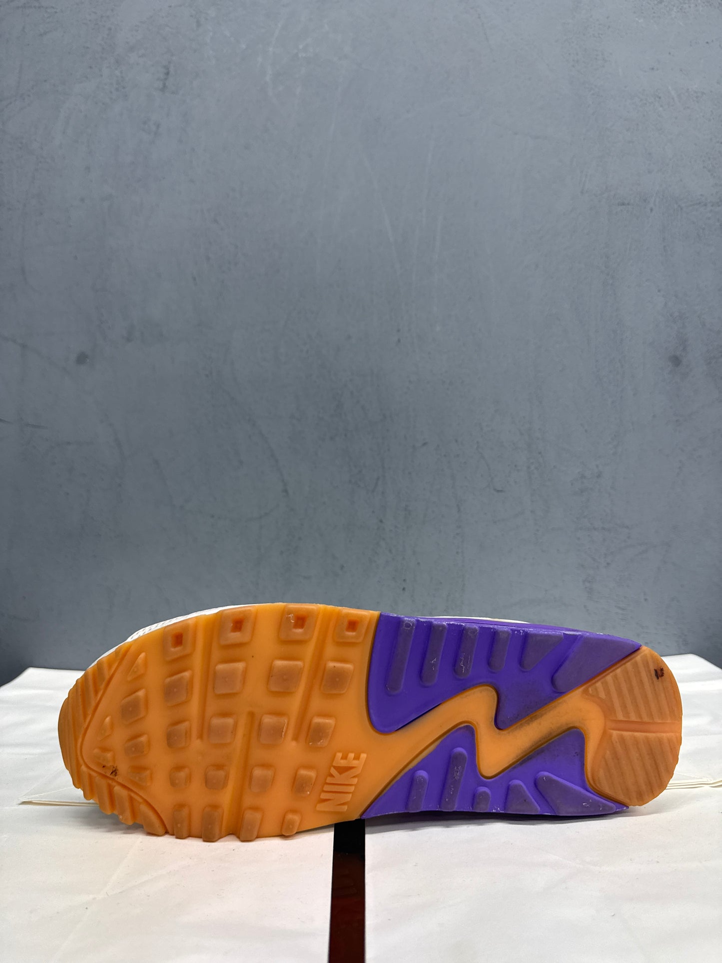 Used Air Max 90 Sail Purple US Men's 10 - Women's 11.5