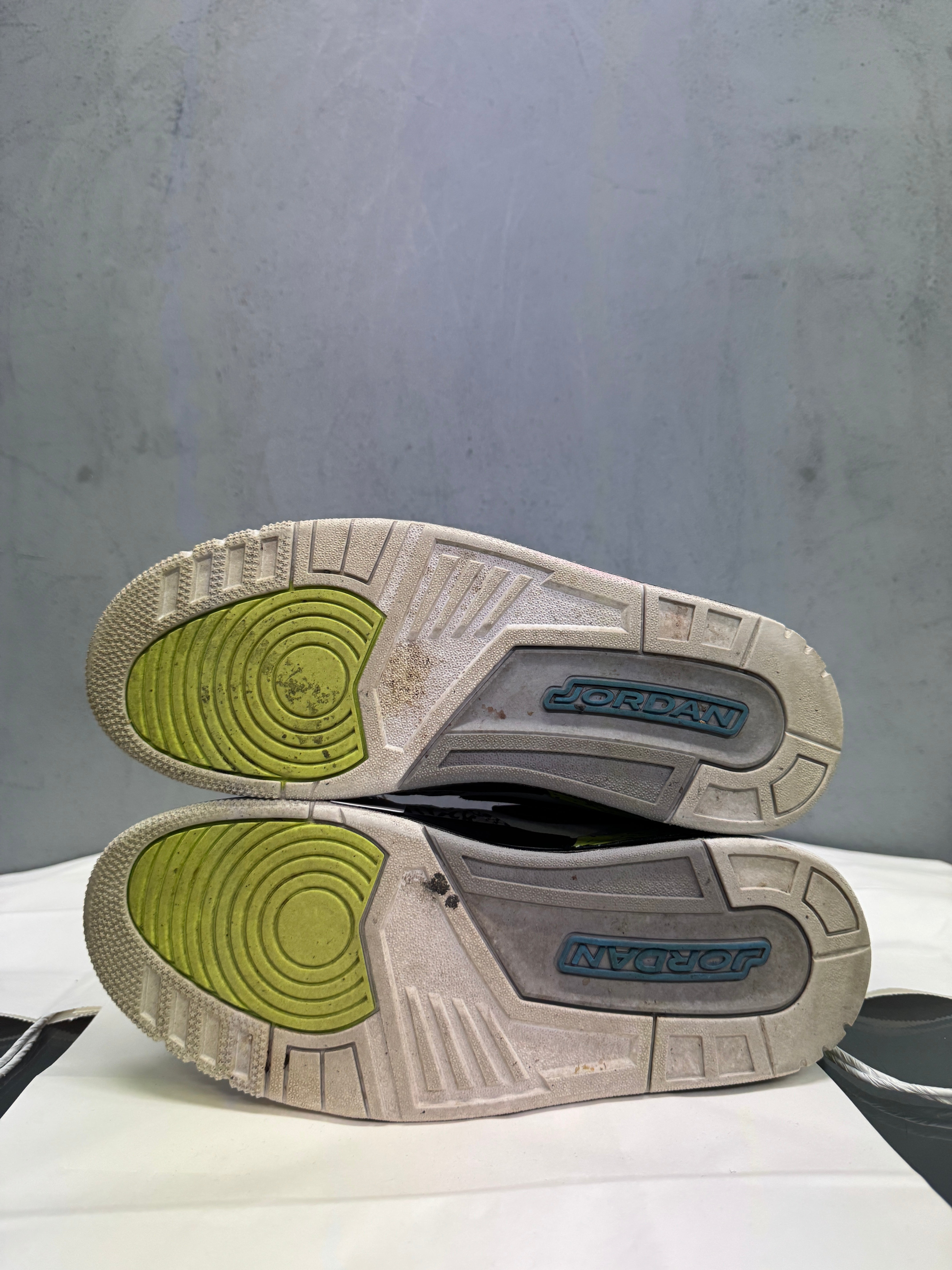 Used Jordan Legacy 312 Command Force Volt