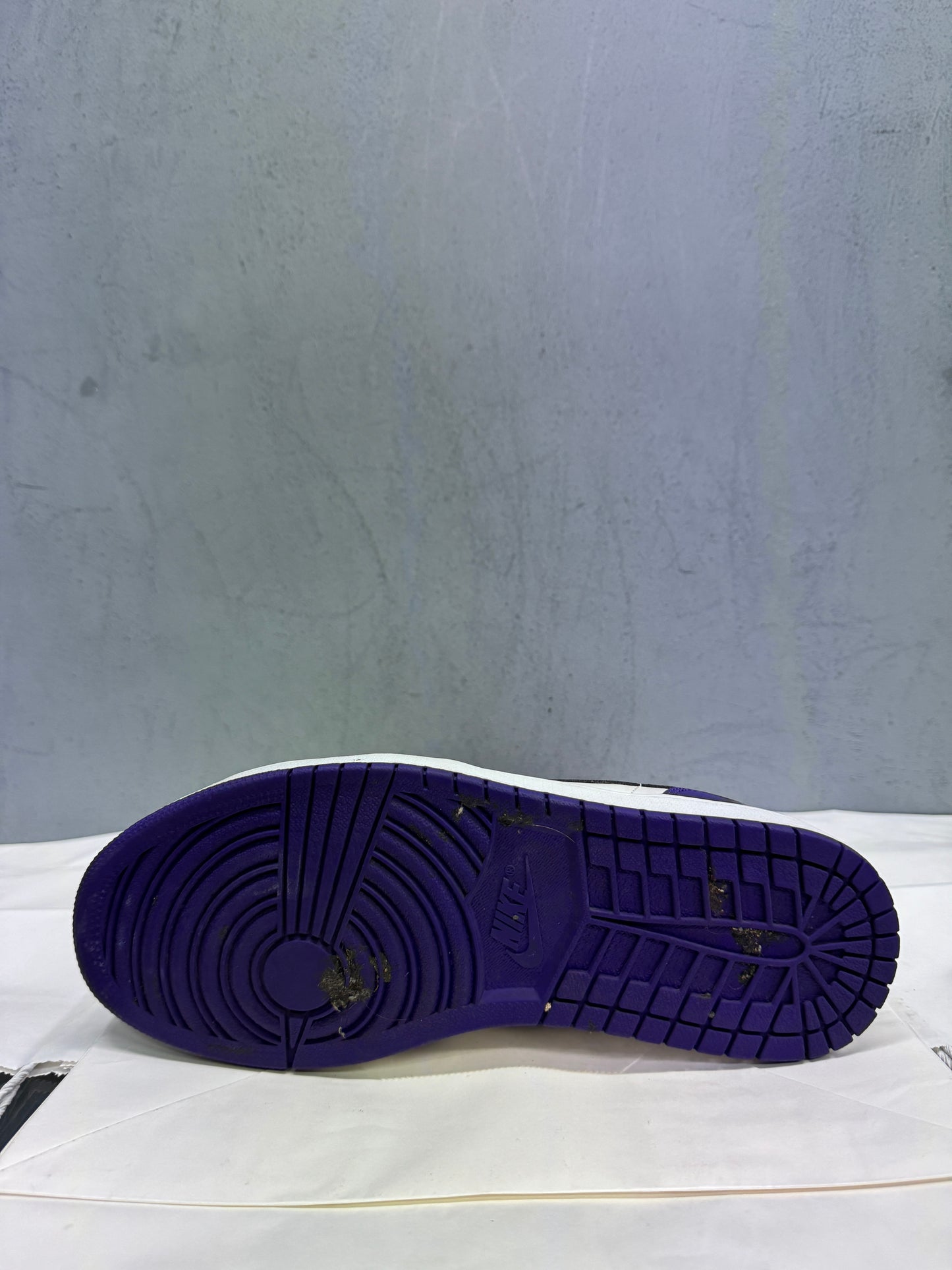 Used Jordan 1 Low Court Purple US Men's 10 - Women's 11.5