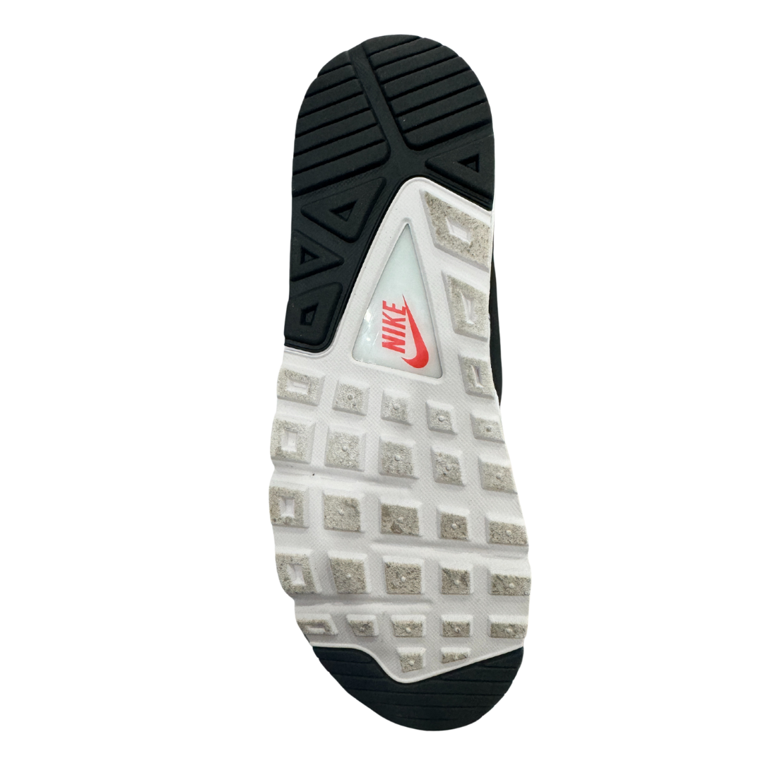 Used Nike Commands 'White, Black, Red' 10
