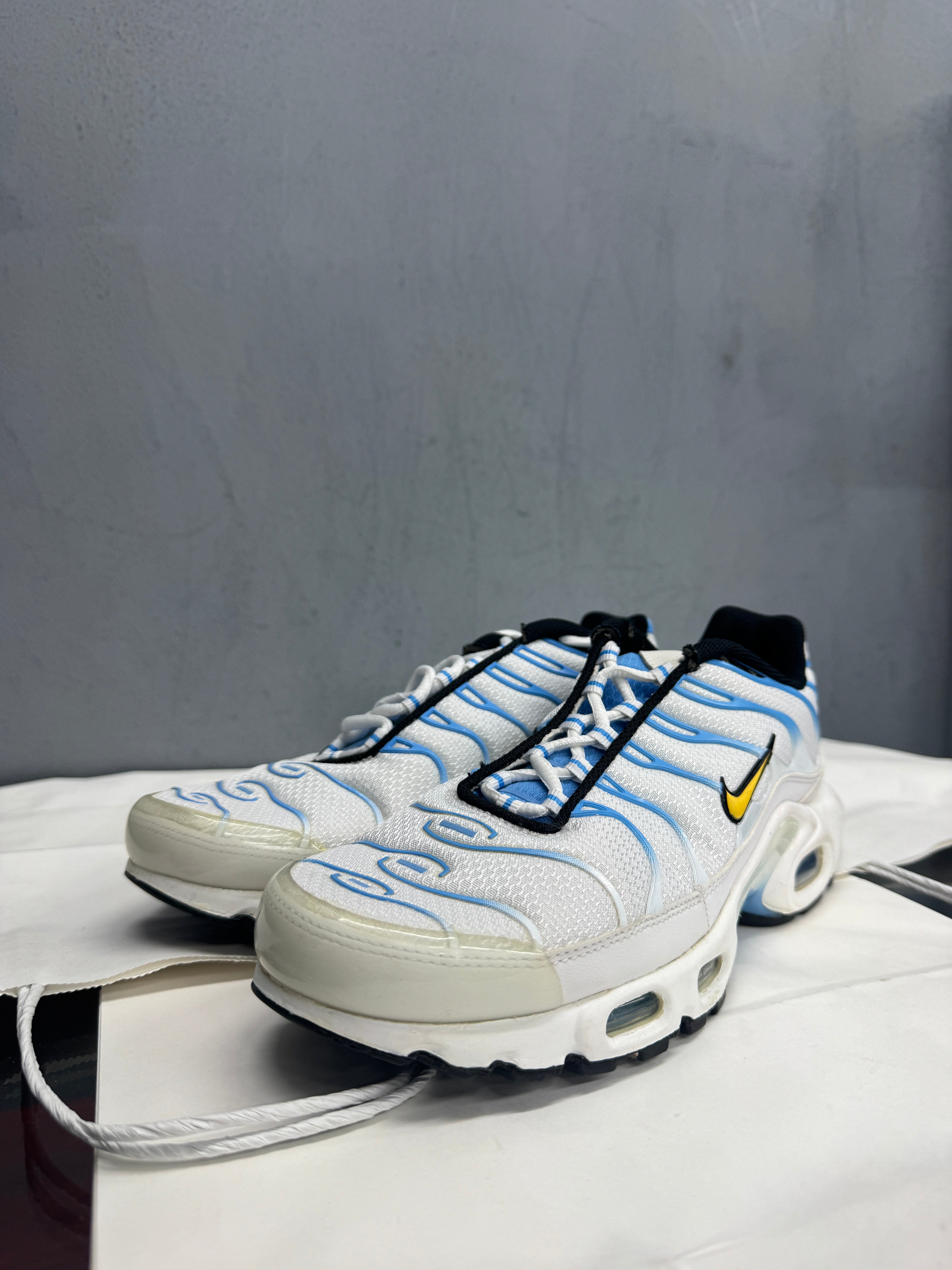 Used Nike Air Max Plus TN 'White University Blue Gold'