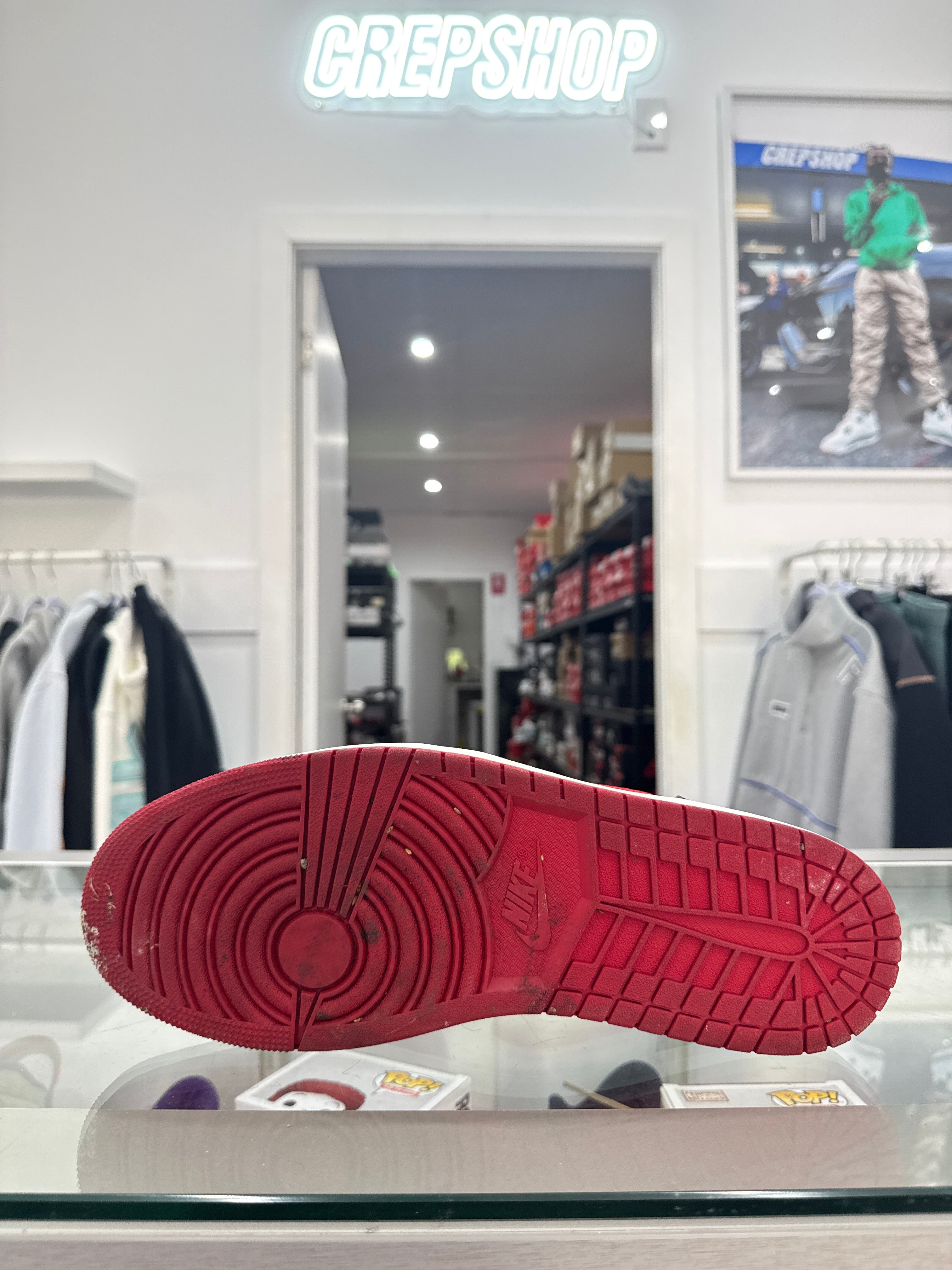Used Jordan 1 Low 'White/Red/Black'