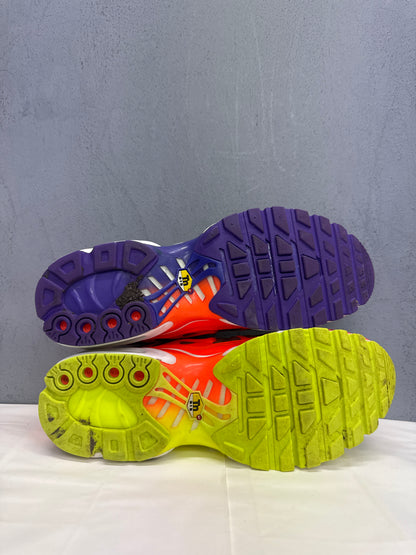 Used TN Dark Colour Flips US Men's 9.5 - Women's 11