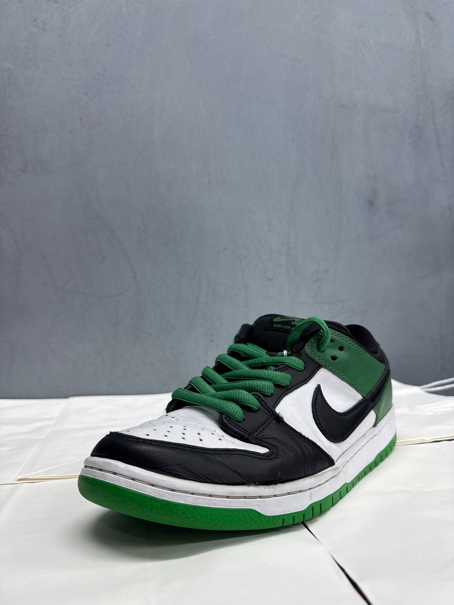 Used SB Dunk Low Classic Green US Men's 9 - Women's 10.5