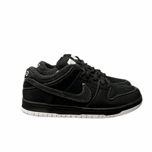 Used  SB Dunk Low Gnarhunters 7.5