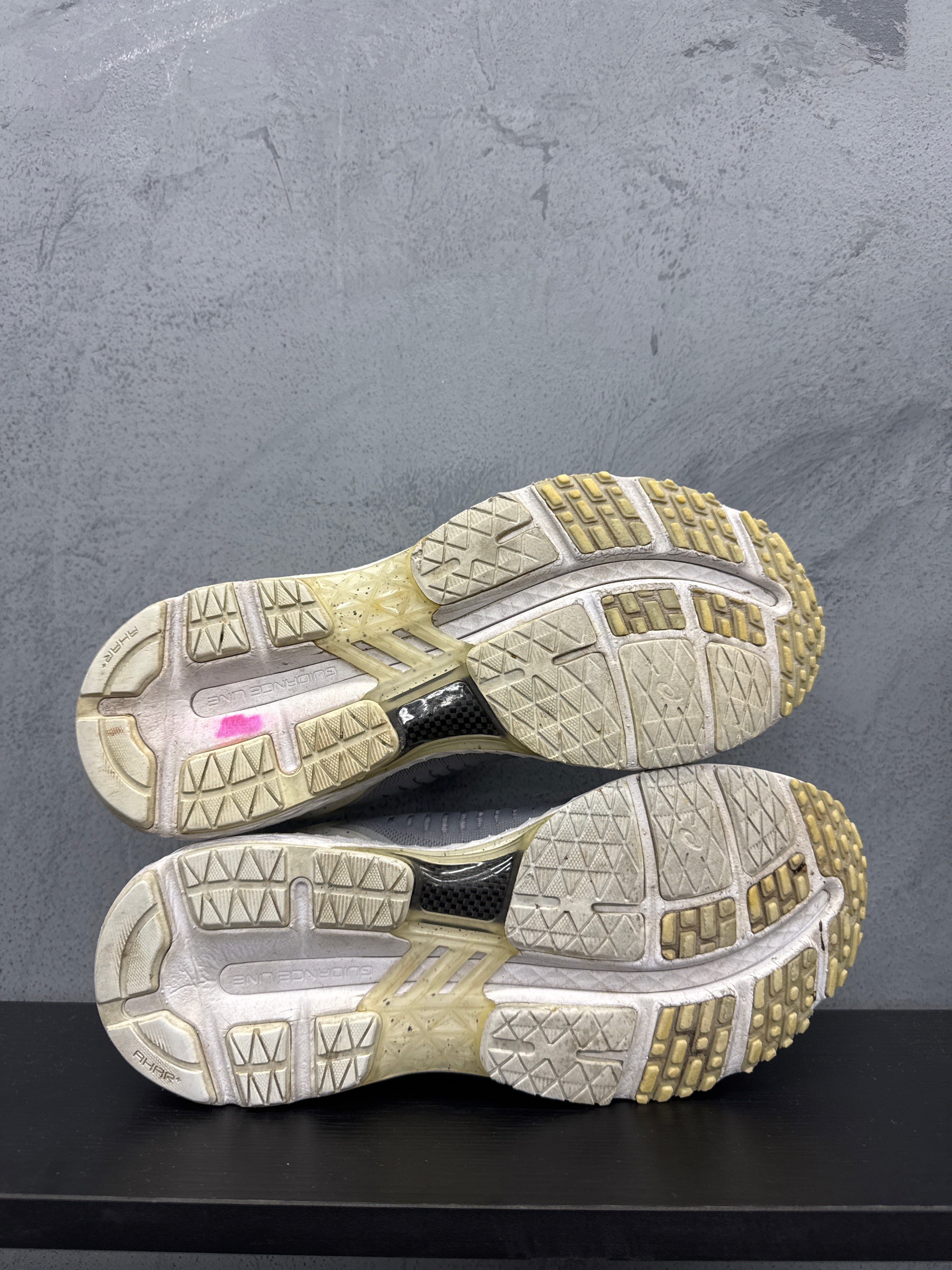 Used Metarun Concrete Grey Women's