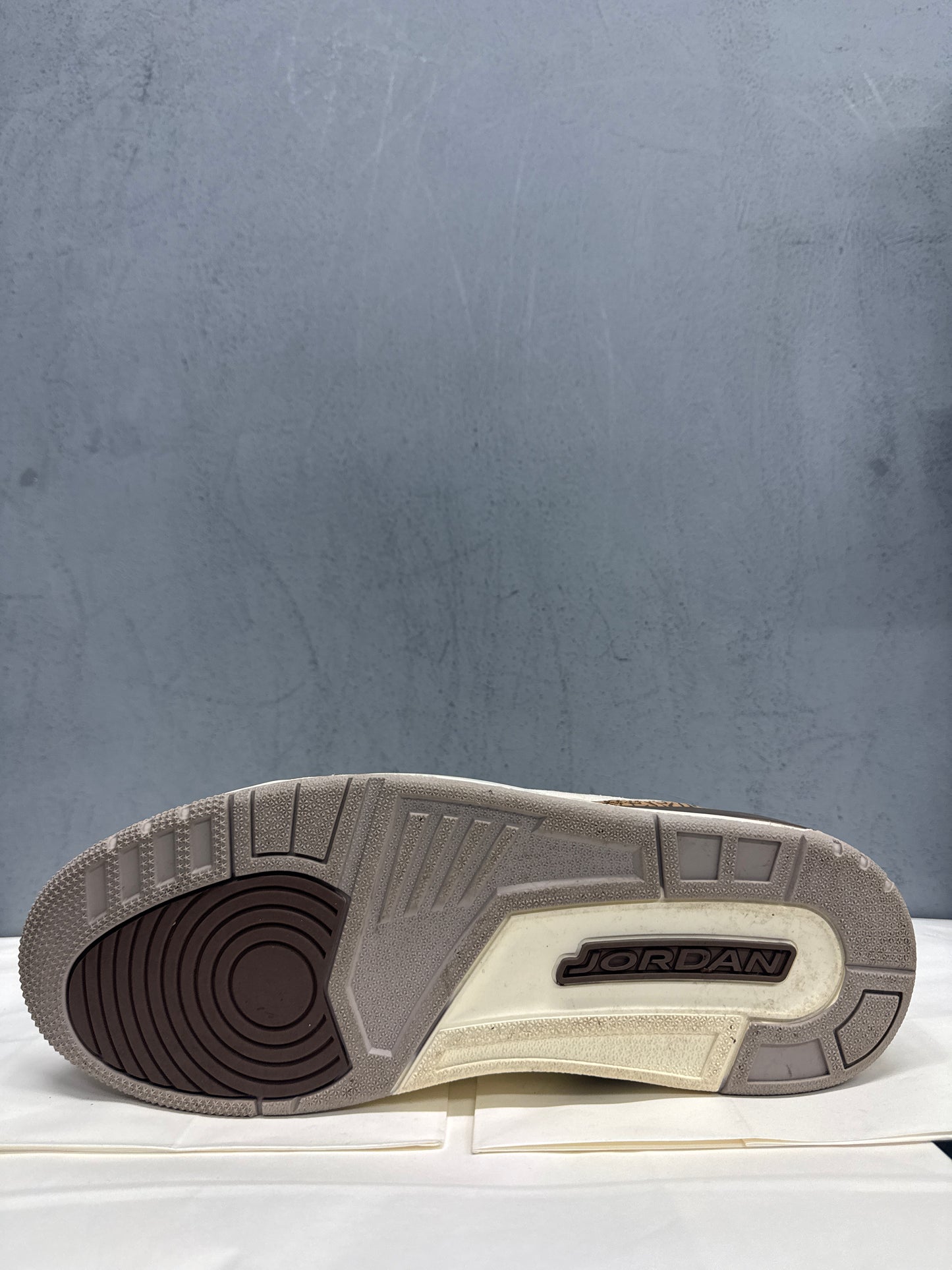 Used Jordan 3 Retro Desert Elephant US Men's 11.5 - Women's 13