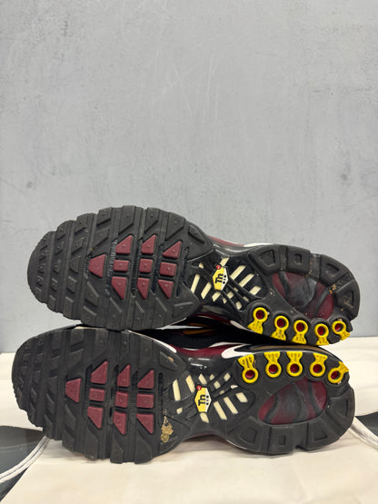 Used TN Team Red US Men's 11 - Women's 12.5