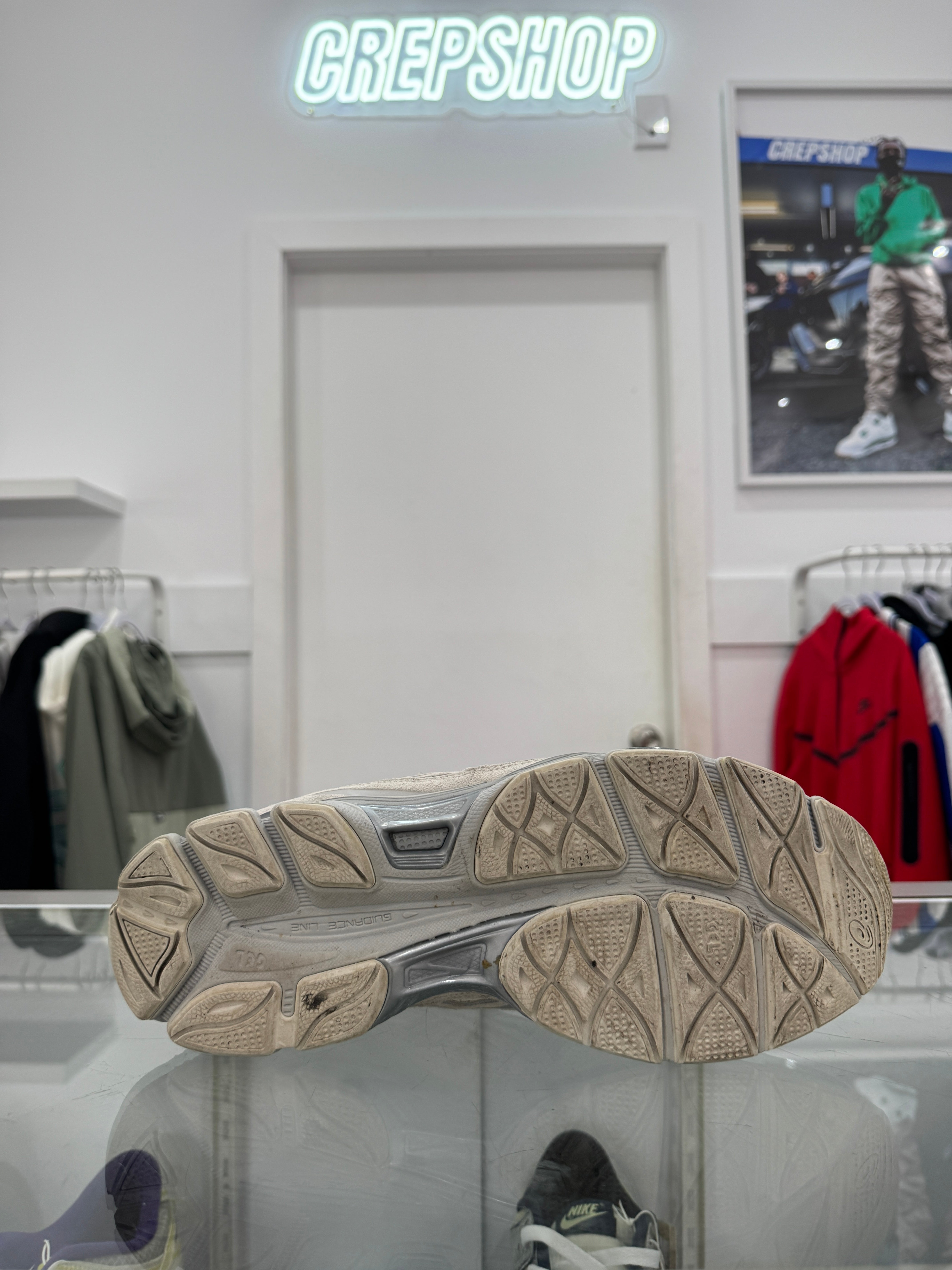 Used ASICS Gel-NYC Cream