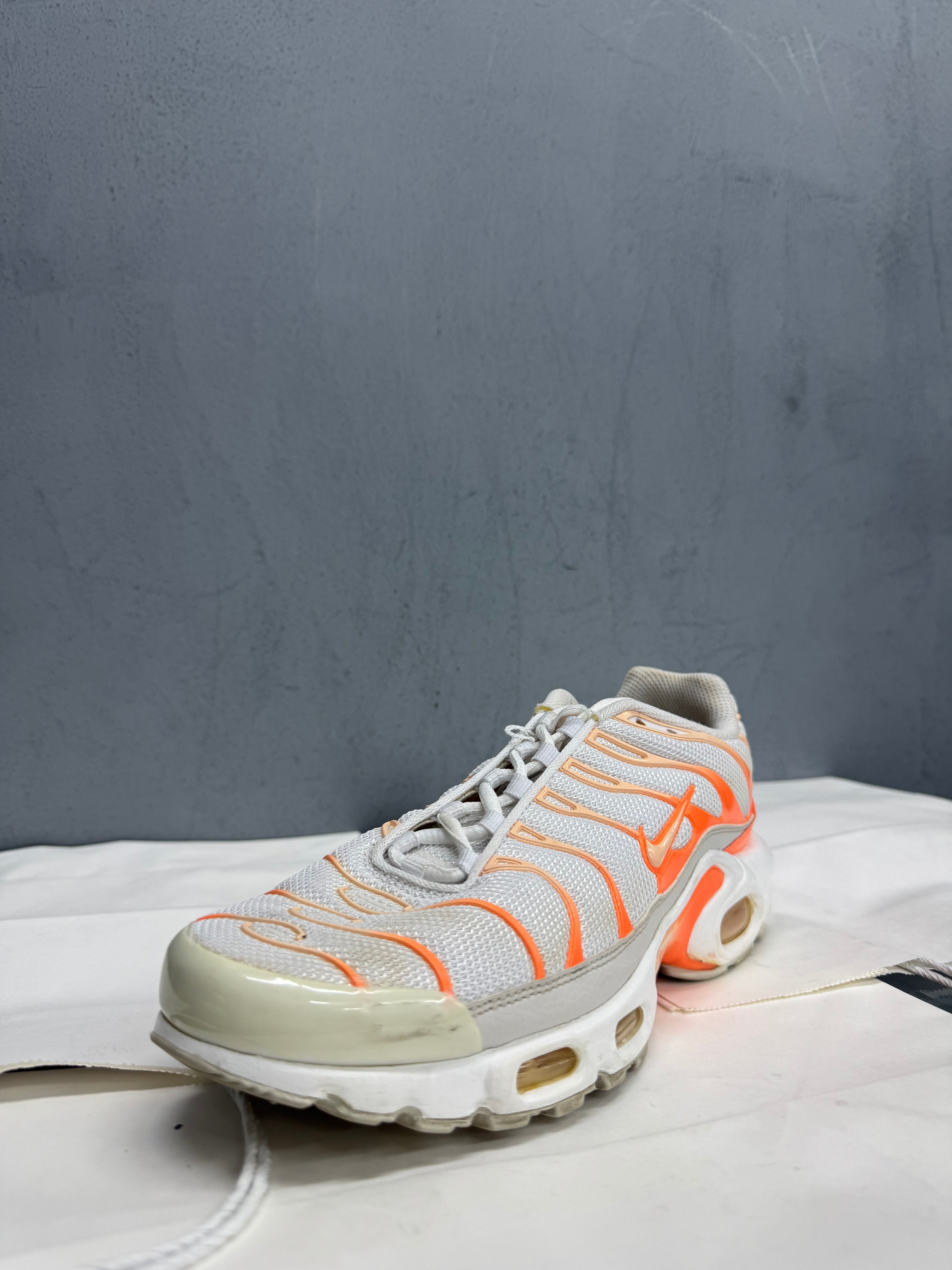 Used Nike Air Max Plus TN 'White Atomic Orange'
