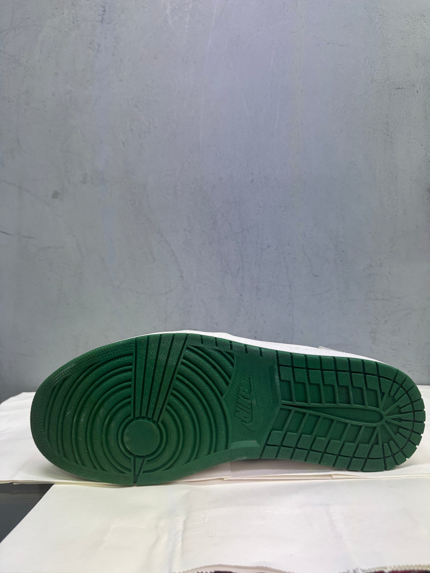 Used Air Jordan 1 Mid SE Grey Pine Green US Men's 13 - Women's 14.5