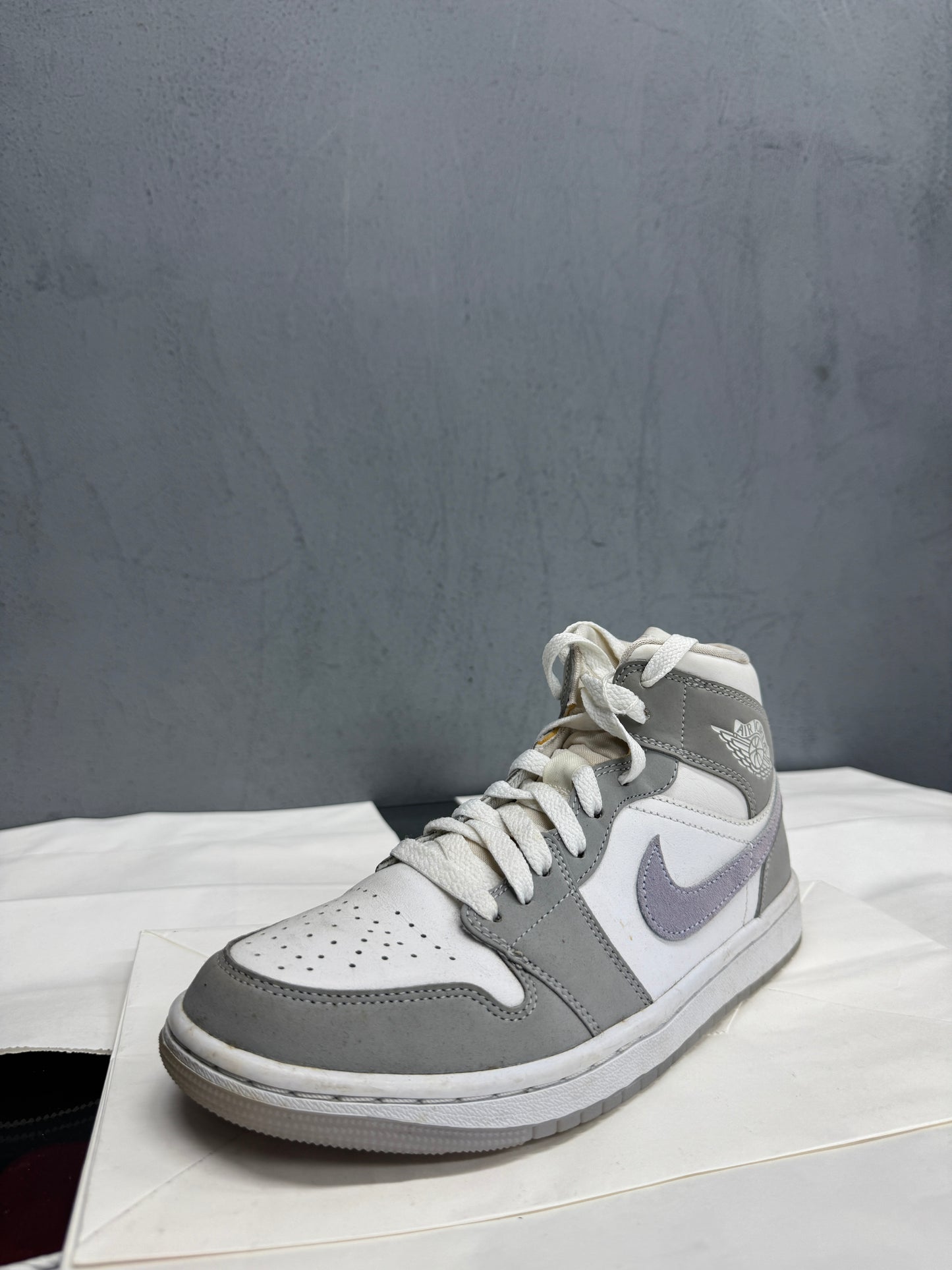 Used Jordan 1 Mid Wolf Grey Aluminium Women's Multiple Sizes