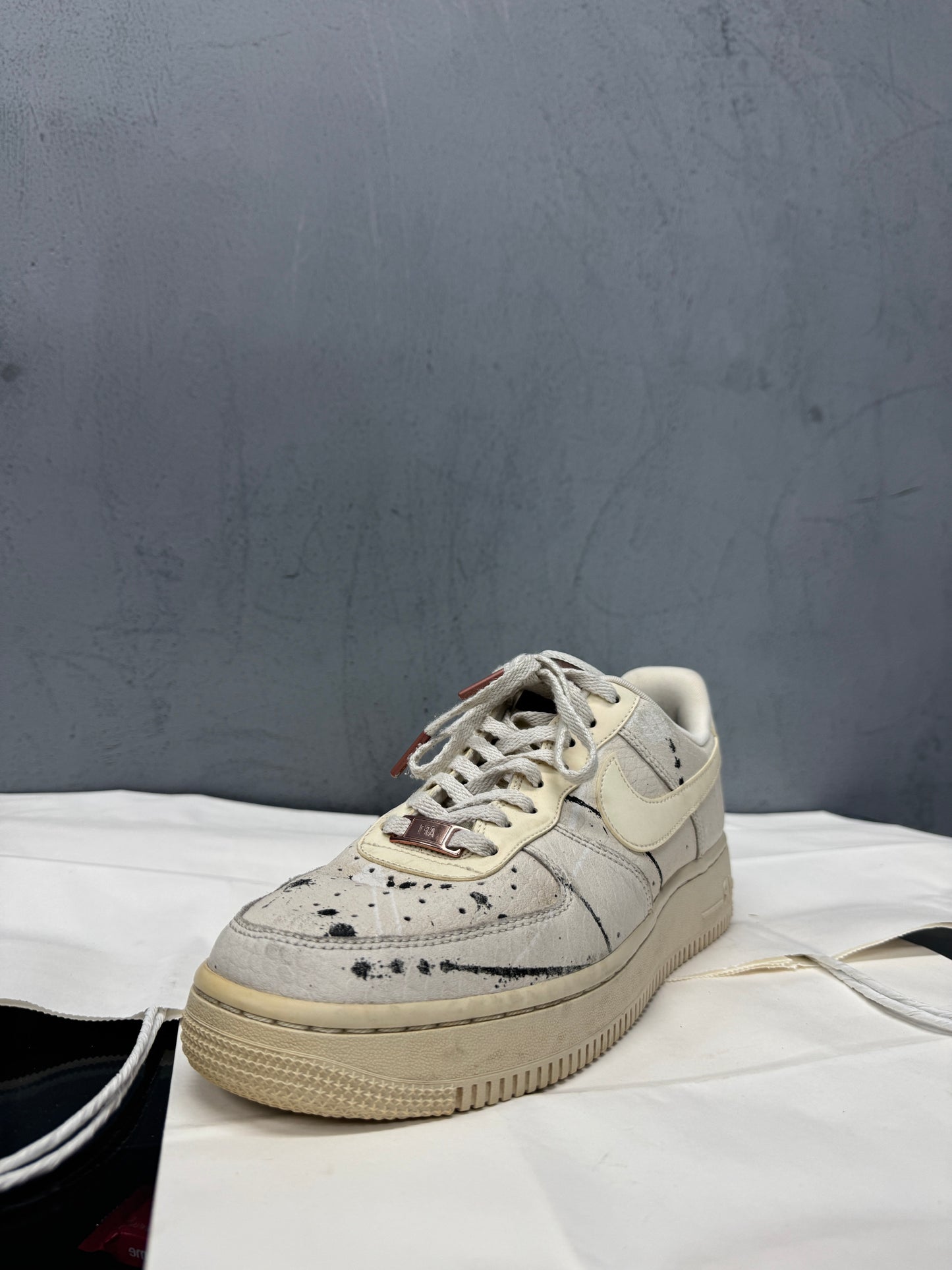Used Air Force 1 White Abstract Arts Womens US Women's 9 - Men's 7.5