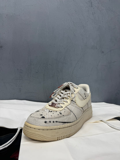 Used Air Force 1 White Abstract Arts Womens US Women's 9 - Men's 7.5