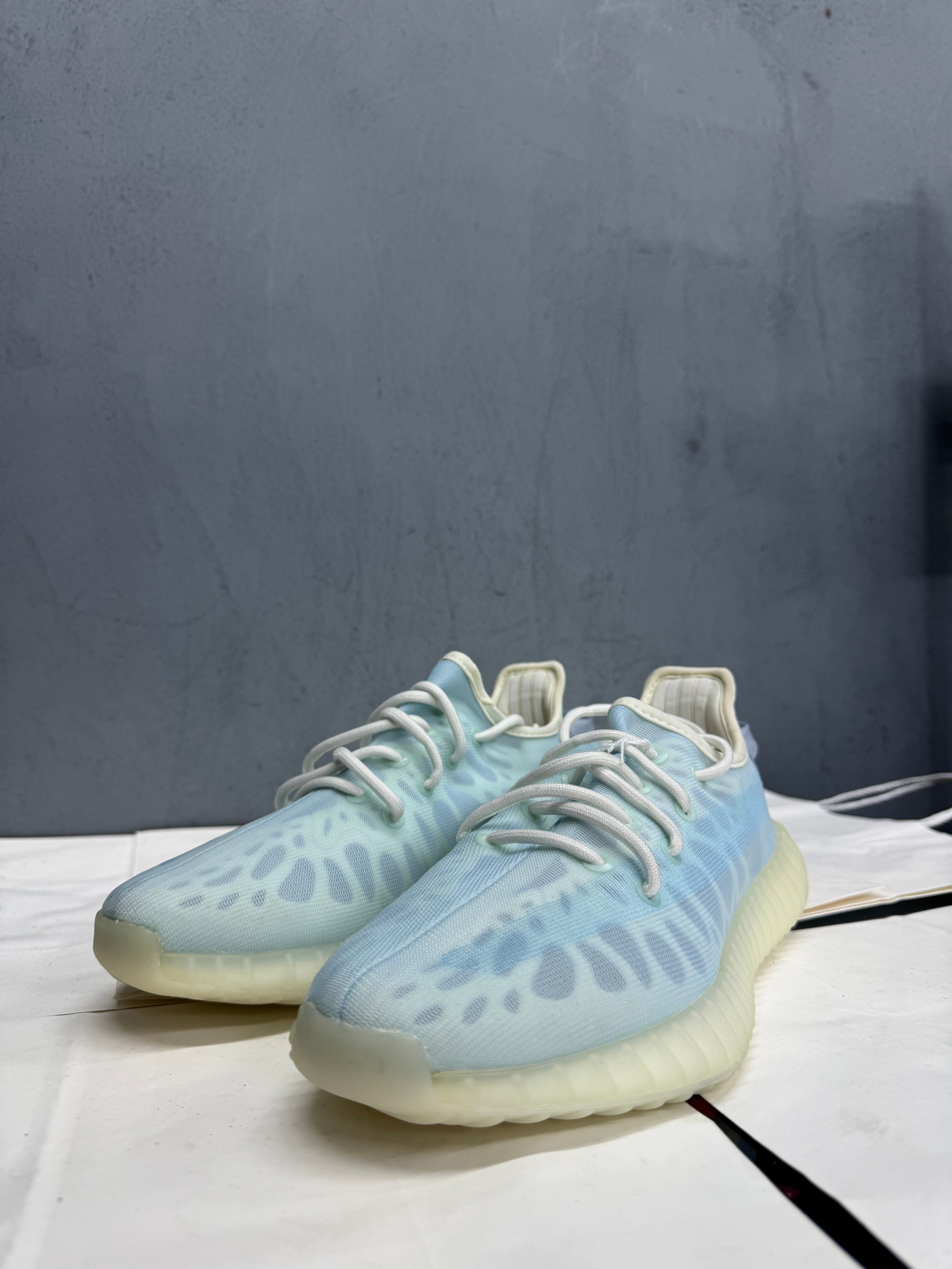 Used Yeezy Boost 350 V2 Mono Ice