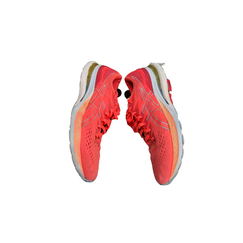 Used GEL-Kayano 28 Blazing Coral