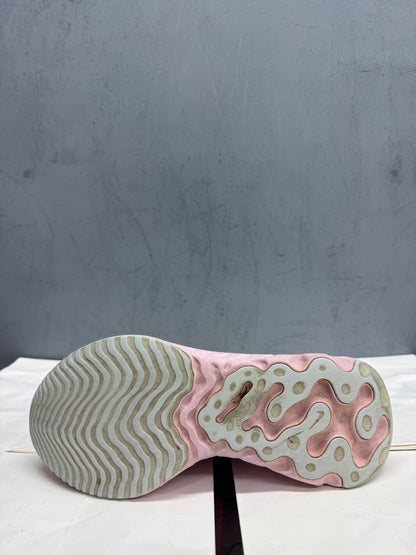 Used React Phantom Run Flyknit 2 Pink Glaze Women's US Women's 9 - Men's 7.5