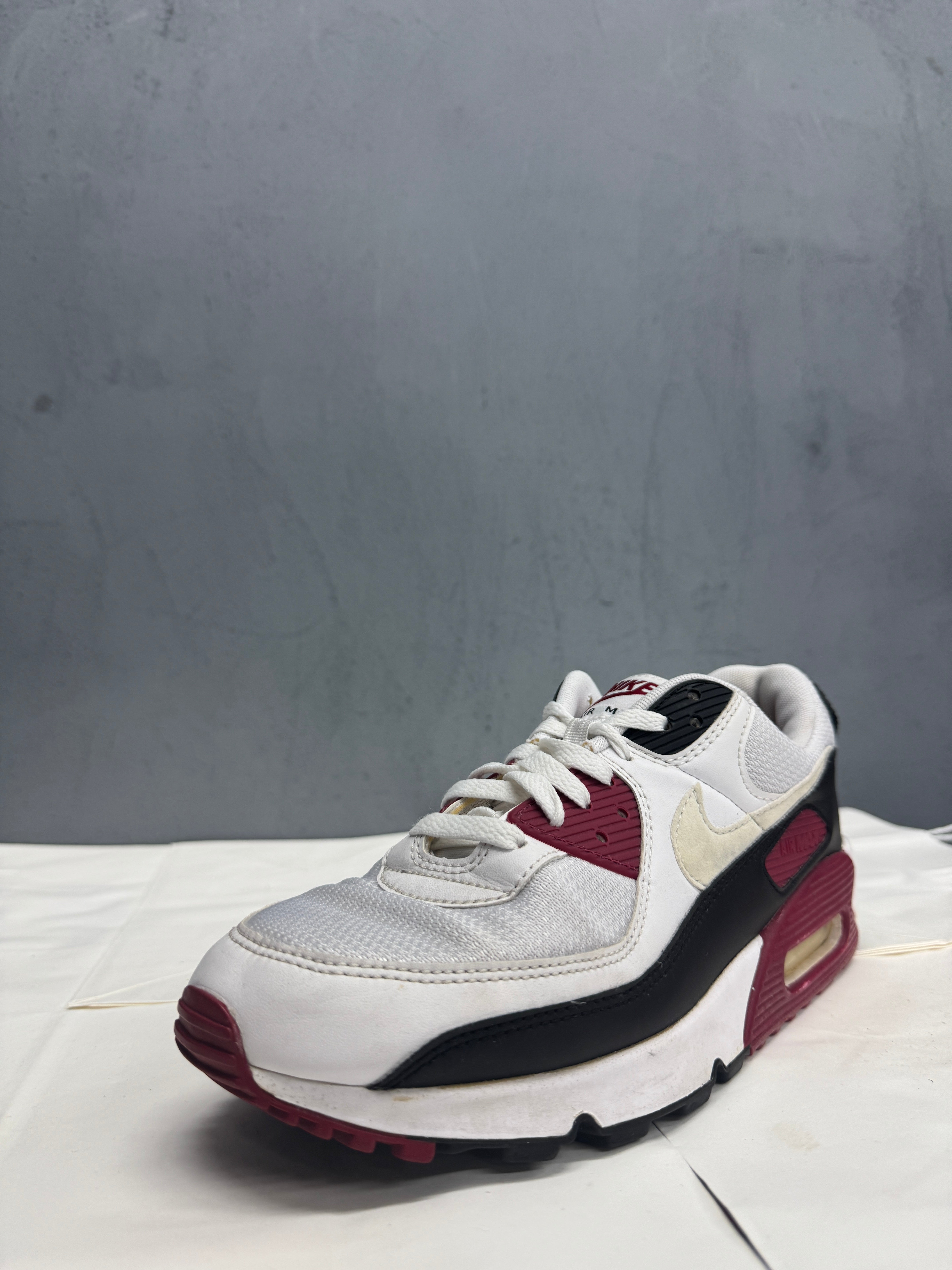 Used Air Max 90 Recraft New Maroon