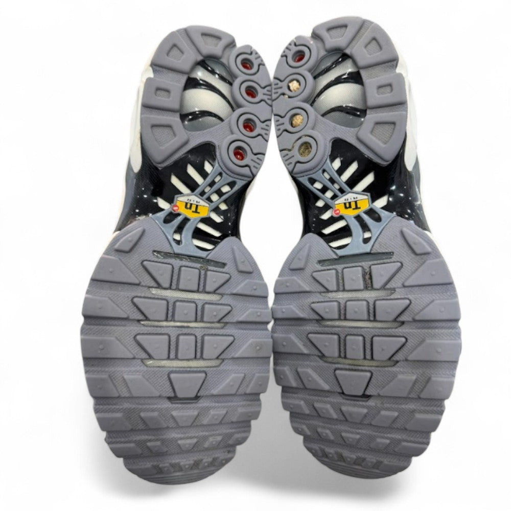 Used TN Smoke Grey Ashen Slate Women's Multiple Sizes