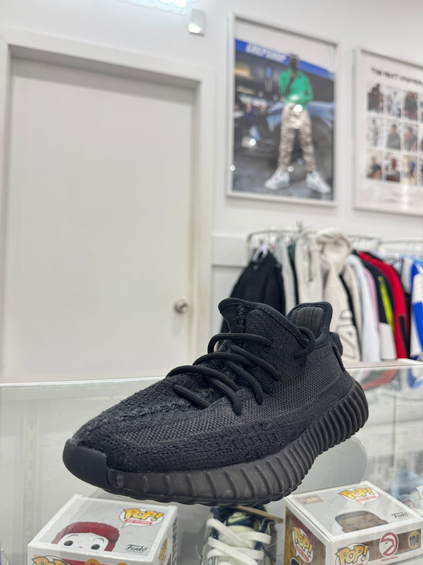 Used Yeezy 350 Onyx Multiple Sizes