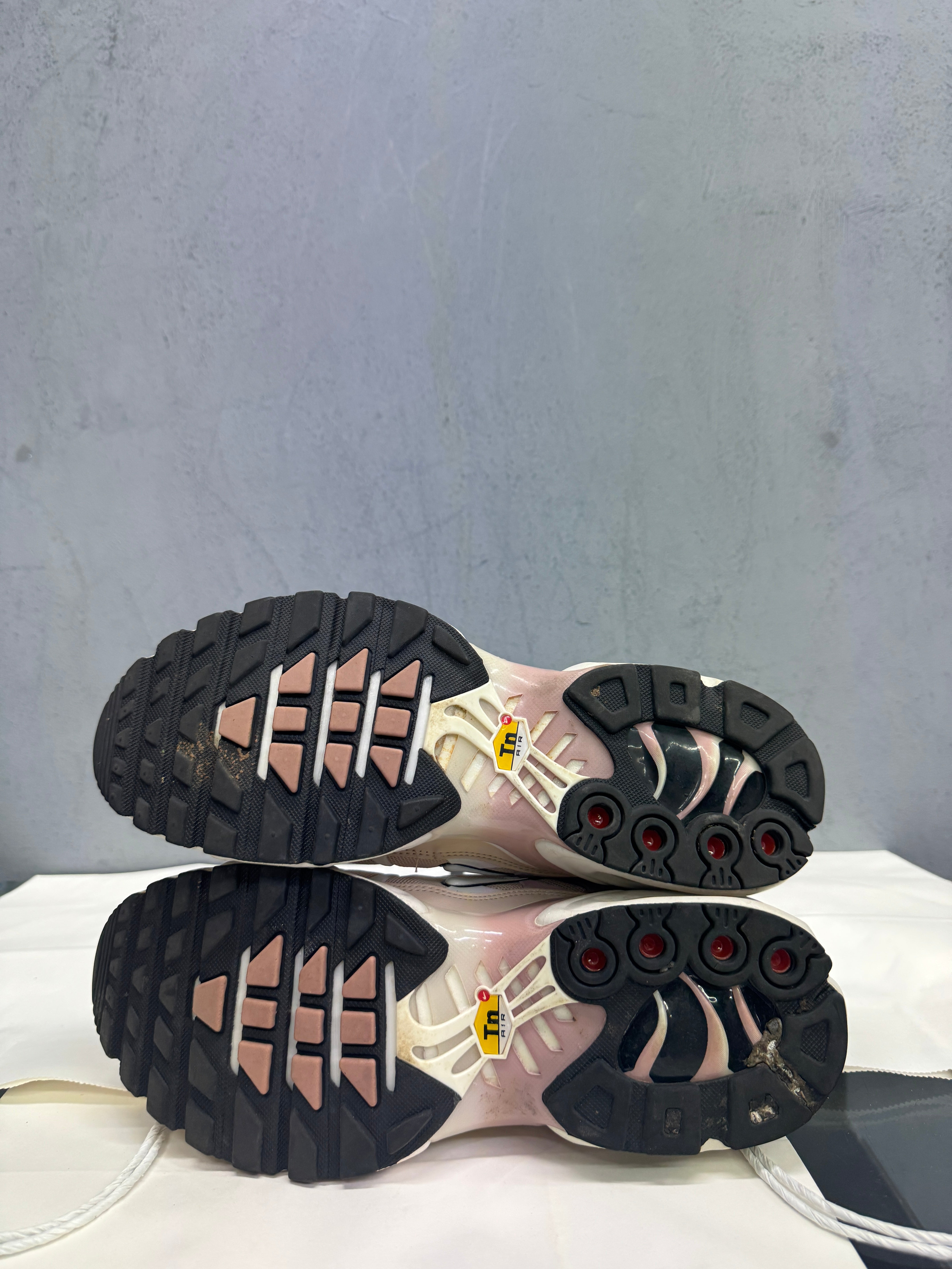 Used Nike Air Max Plus TN' Beige White Pink'
