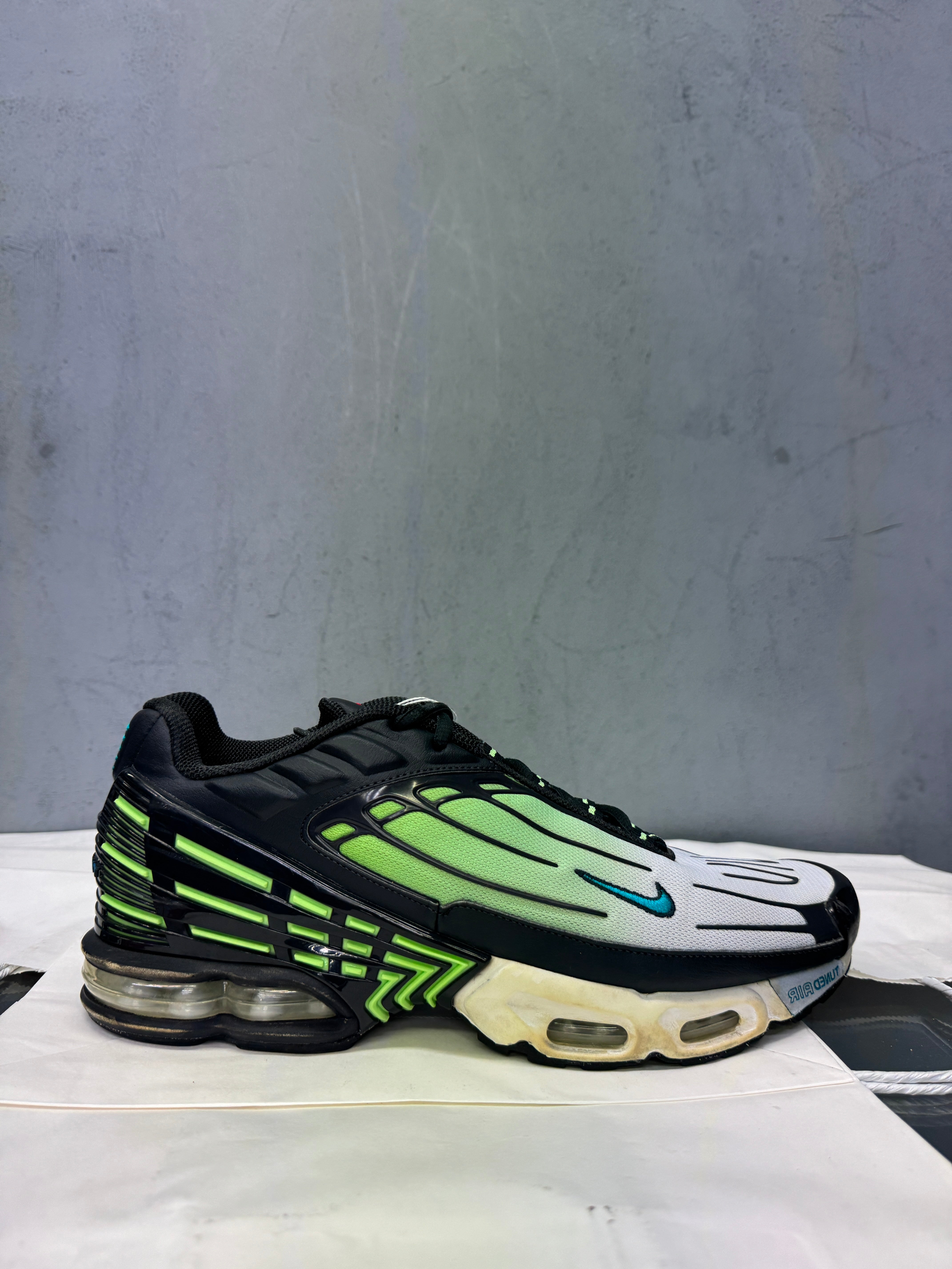 Used Nike Air Max Plus TN 3 'Off Noir Lime Glow'