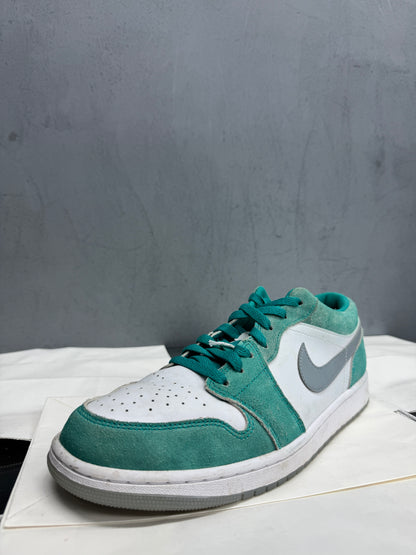 Used Jordan 1 Low SE New Emerald Multiple Sizes